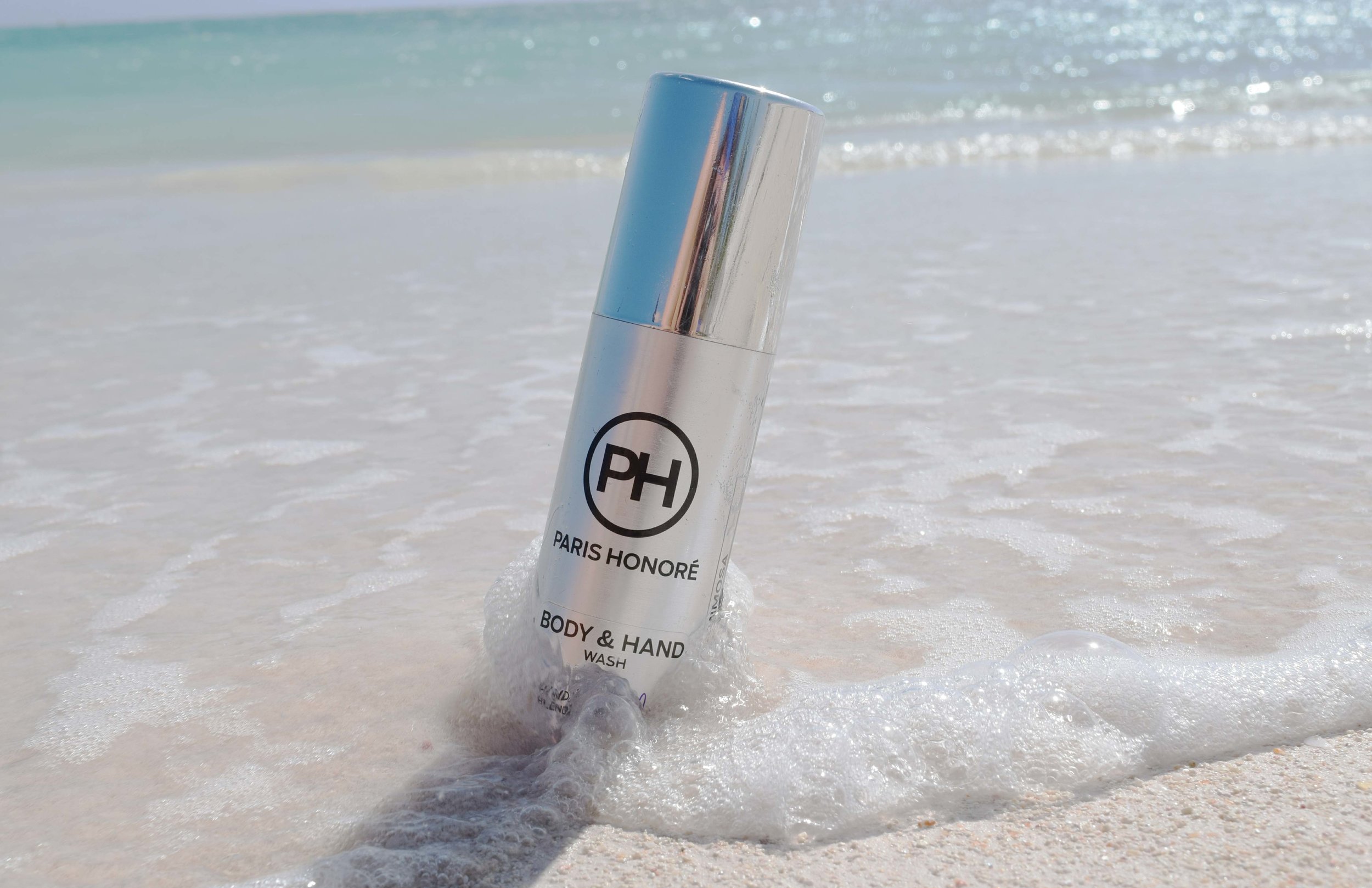 After a swim in the ocean a non toxic and clean body wash that gets the salt off, yet doesn't harm our precious ocean and kill the reefs is essential (especially if you plan to rinse off at the back of the boat, where your water directly goes into t…