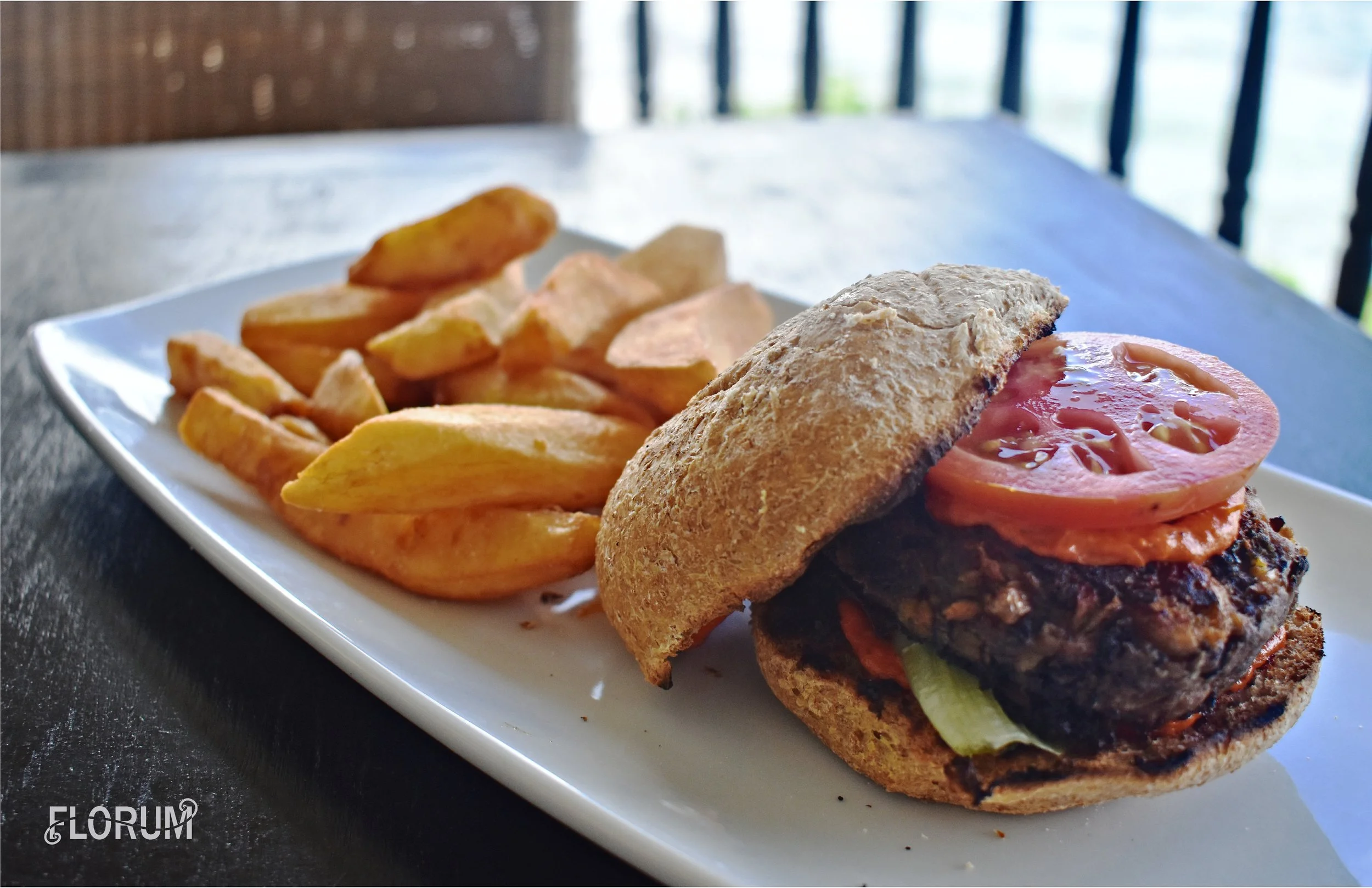 The vegan burger that was made in-house, was my favorite lunch by-far at the Atlantis Hotel.&nbsp;