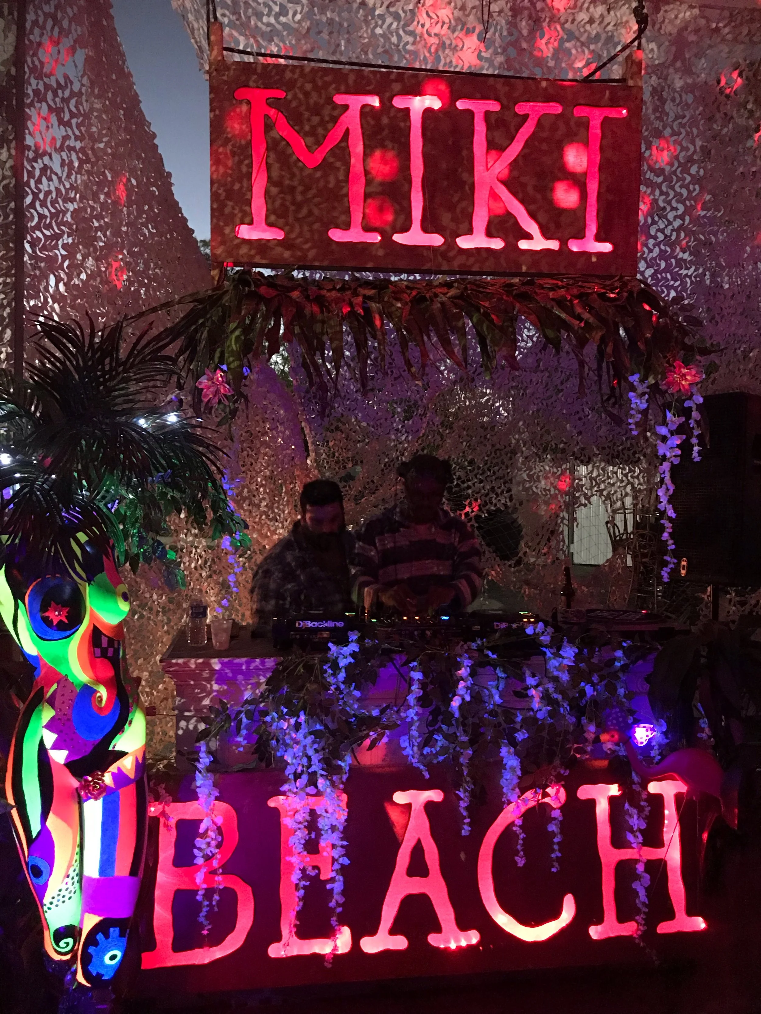 miki beach art basel 2018 florum fashion magazine burning man tara brooks