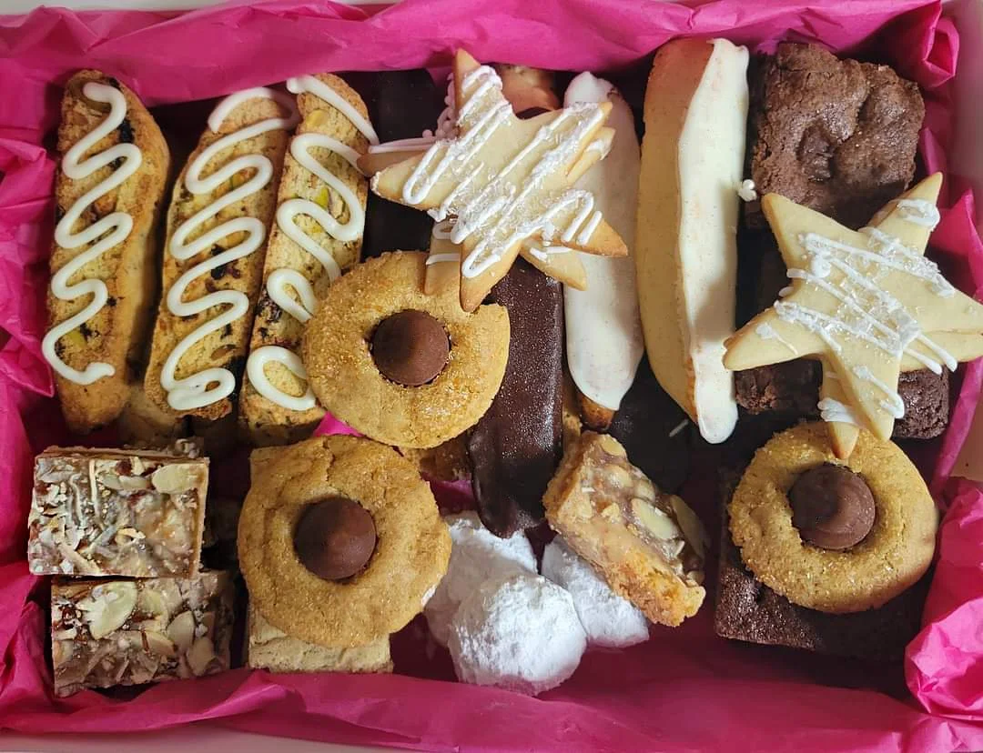 DecBoxPinkTissue.jpg