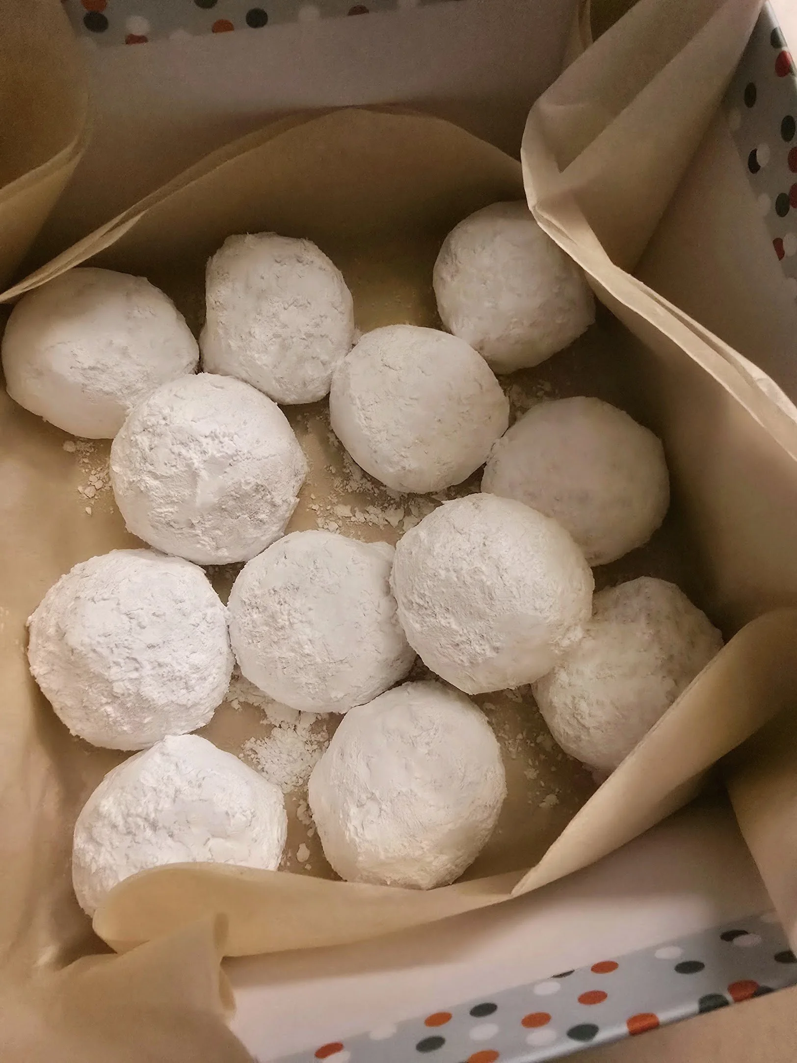 pecanballsinbox.jpg