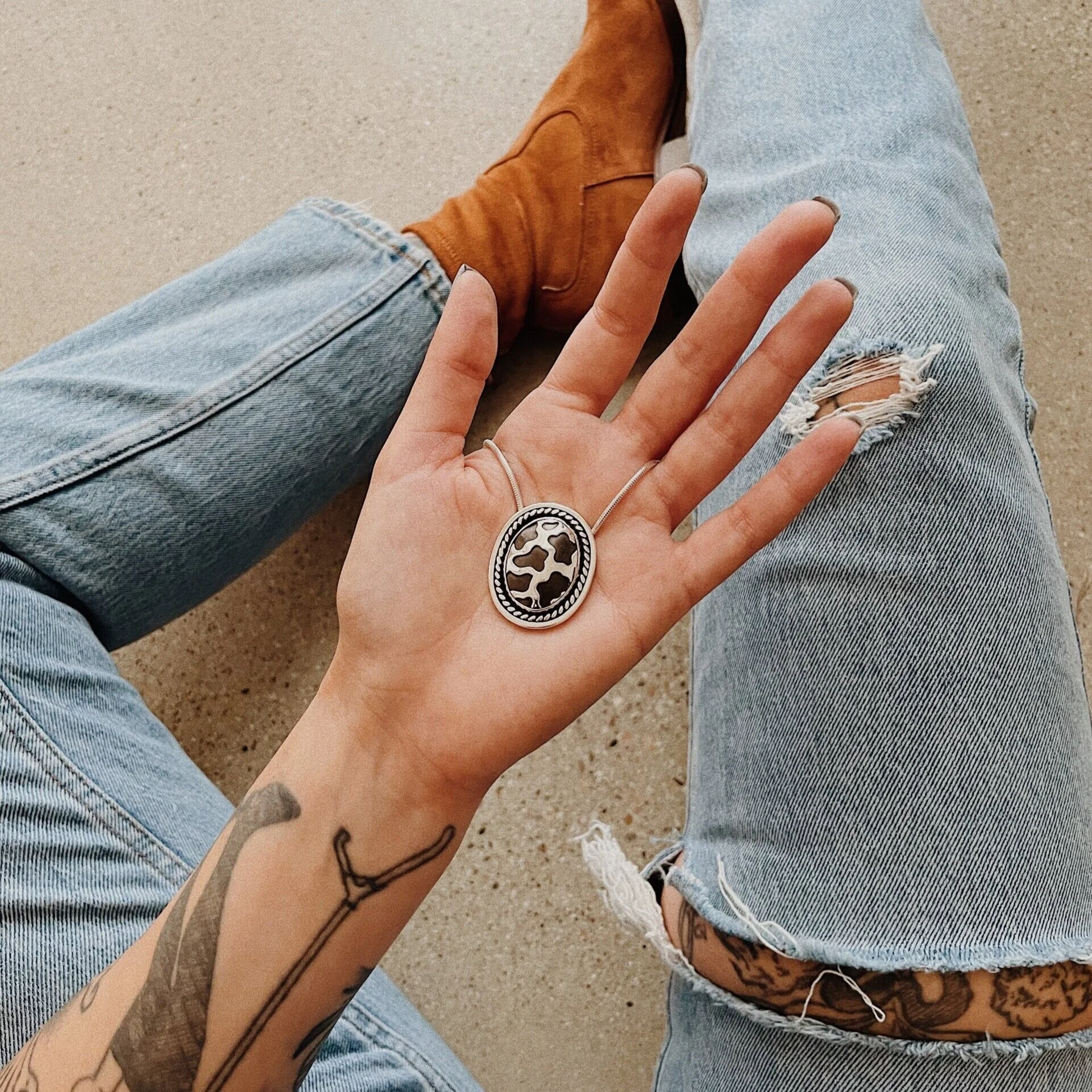 86F7FC46-9FD3-4FFE-8CF7-05C42E5B6822