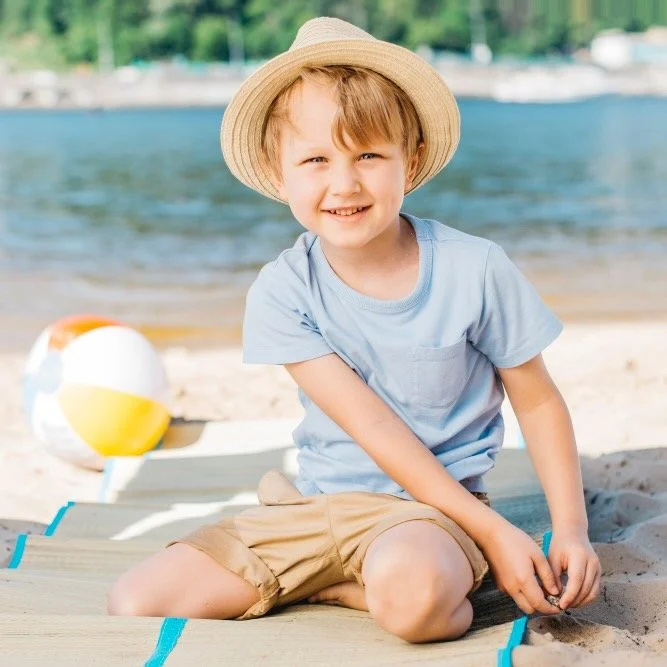 Reisemedizin Starnberg - Kind am Strand