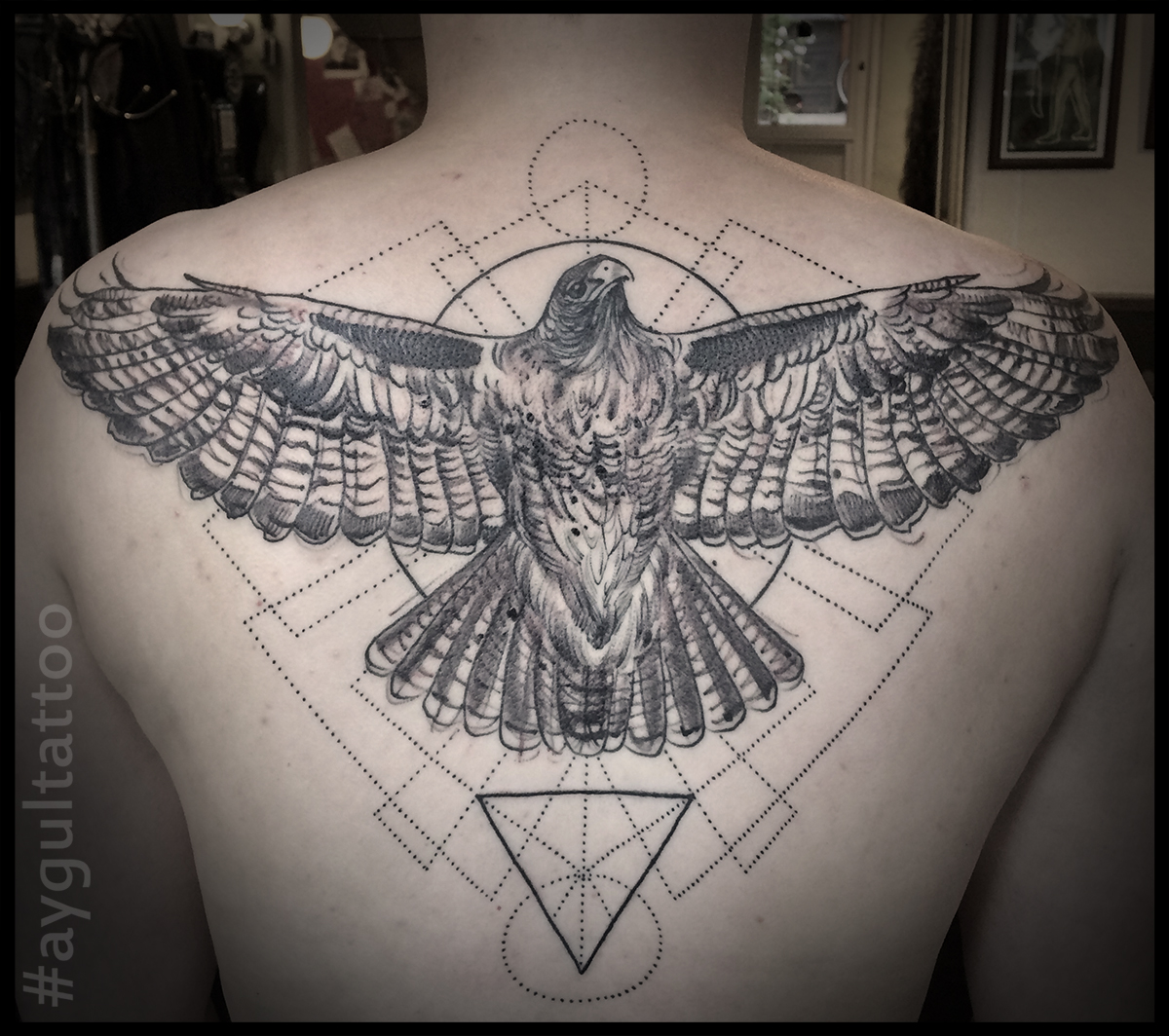 geometric hawk  Google Search  Tatueringsidéer Tatuering