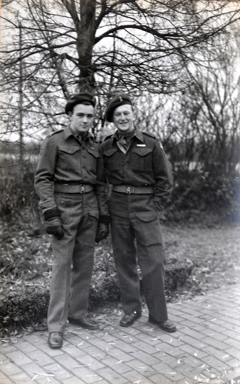 Les Hall and Dick Humphries, September 1945