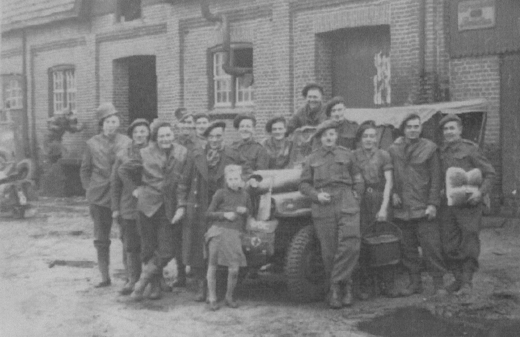 web18 (D Troop Oploo).jpeg