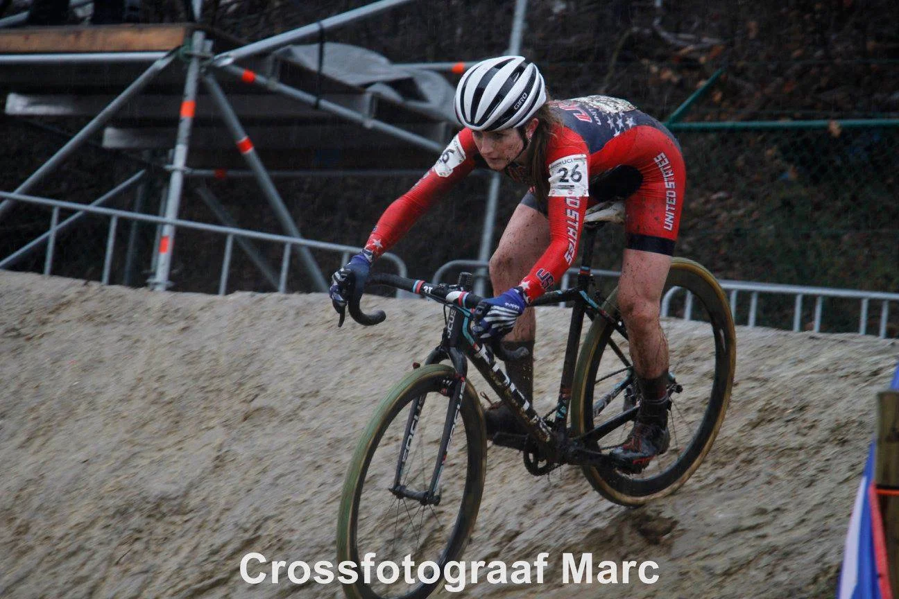 Noble's control on the technical descents helped her regain seconds on other riders. This particular part of the course had some of the most slippery mud and deep ruts. Photo by Marc Deceuninck.