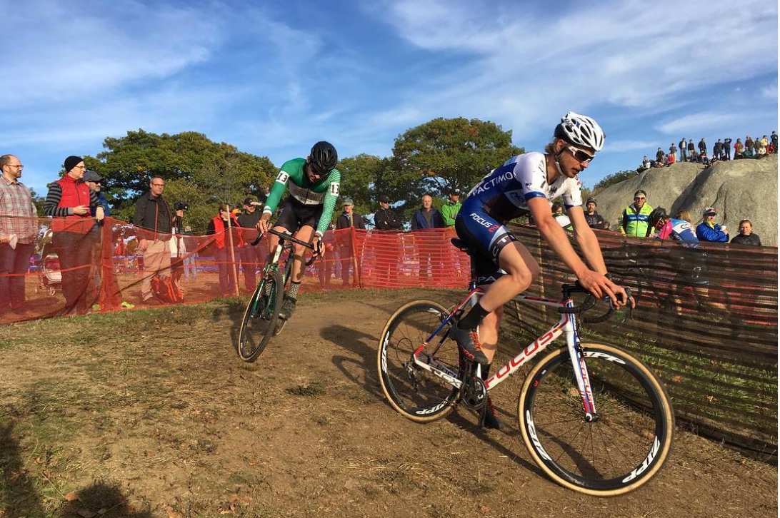  Scott Smith rode a strong race on Saturday and Sunday and wowed the crowed with his bunny hops. 