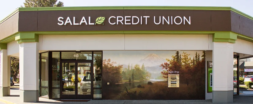 Salal_tukwila_branch02.jpg