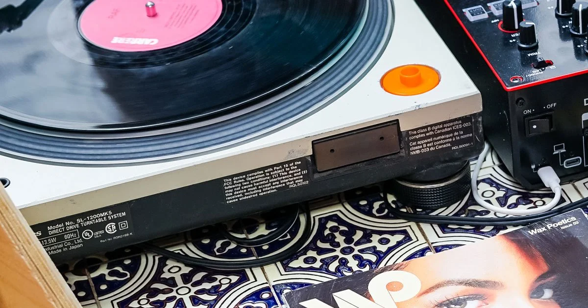 DullboyBar-Pours-at-Pala-Vinyl-DJ.jpg