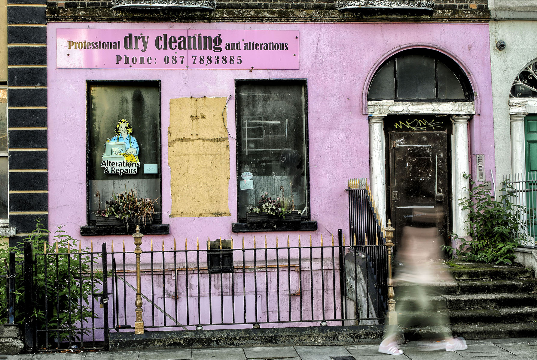 Dublin, September 2016 Archival pigment print 11.25” x 16.75” $300 Click image to enlarge Inquire.