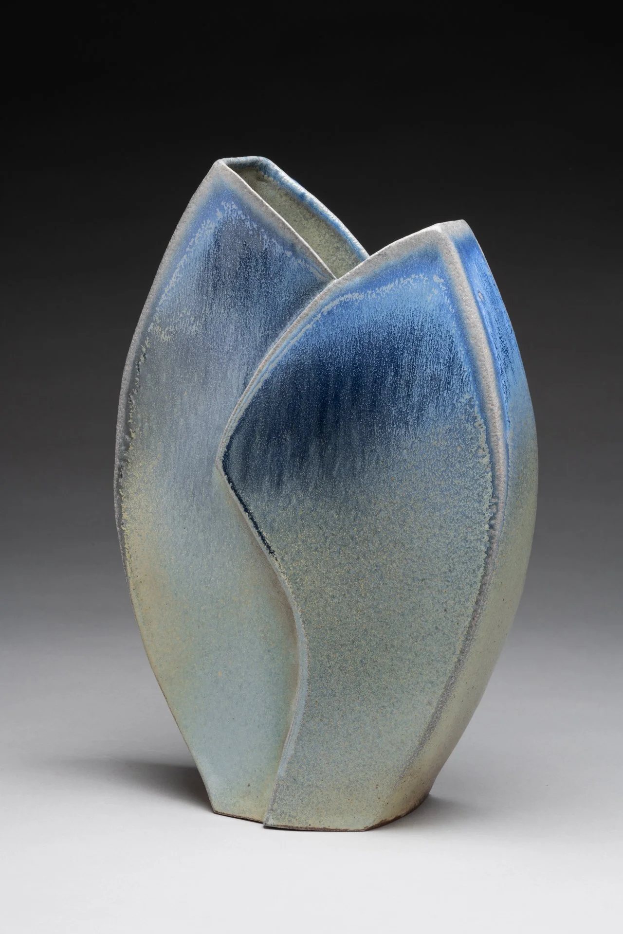 LBattle-abundance-vase.jpg