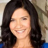 Cynthia Santos DeCure