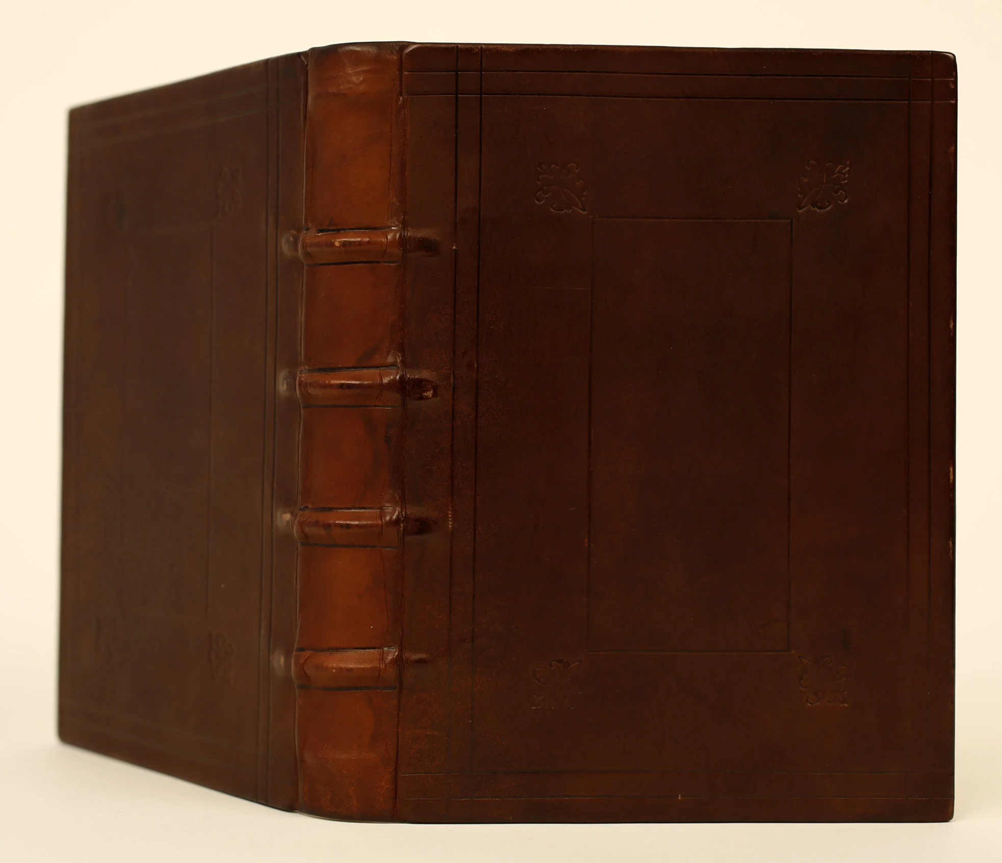 Single flexible binding in calf with blind tooling