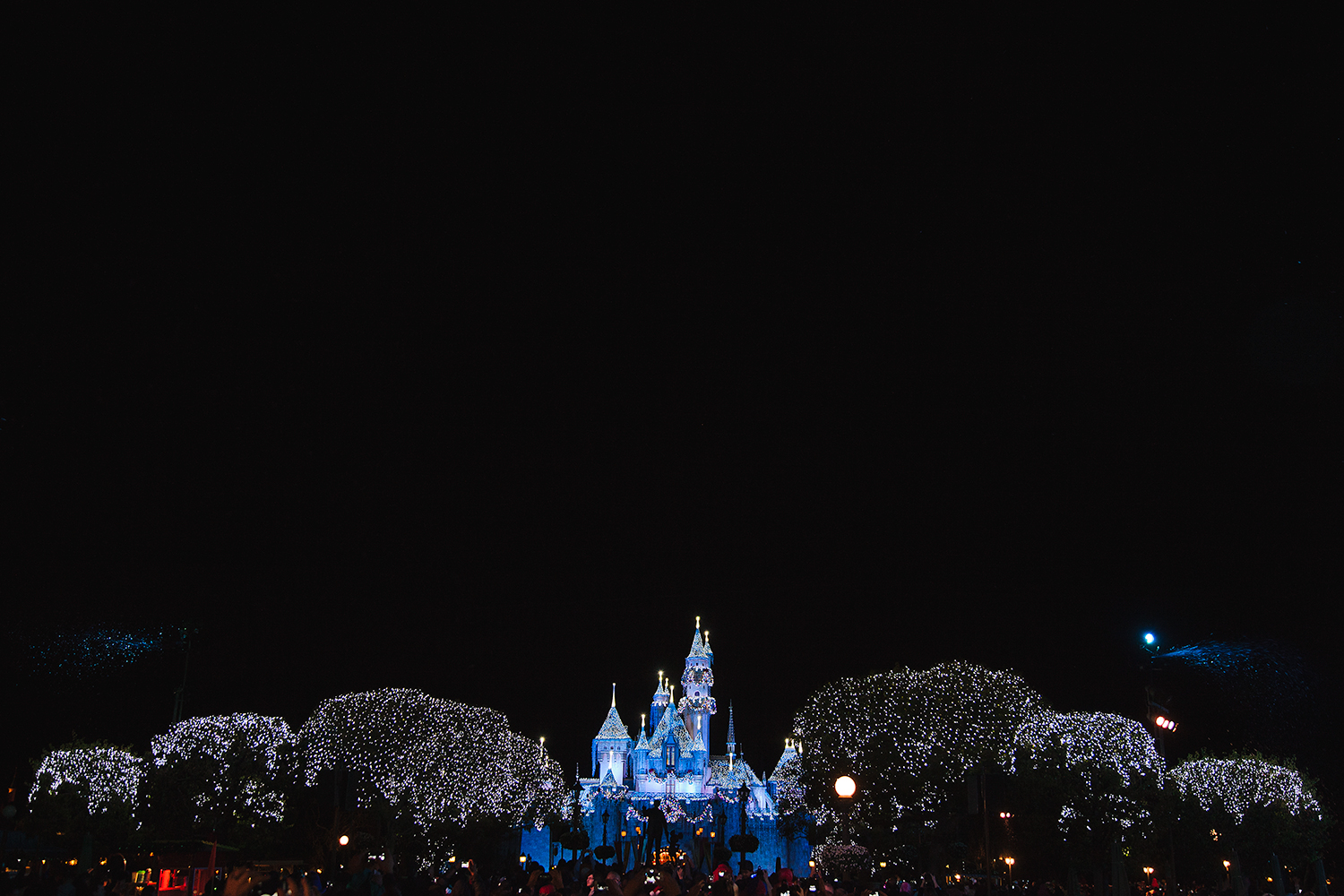 sleeping beauty castle disneyland.jpg