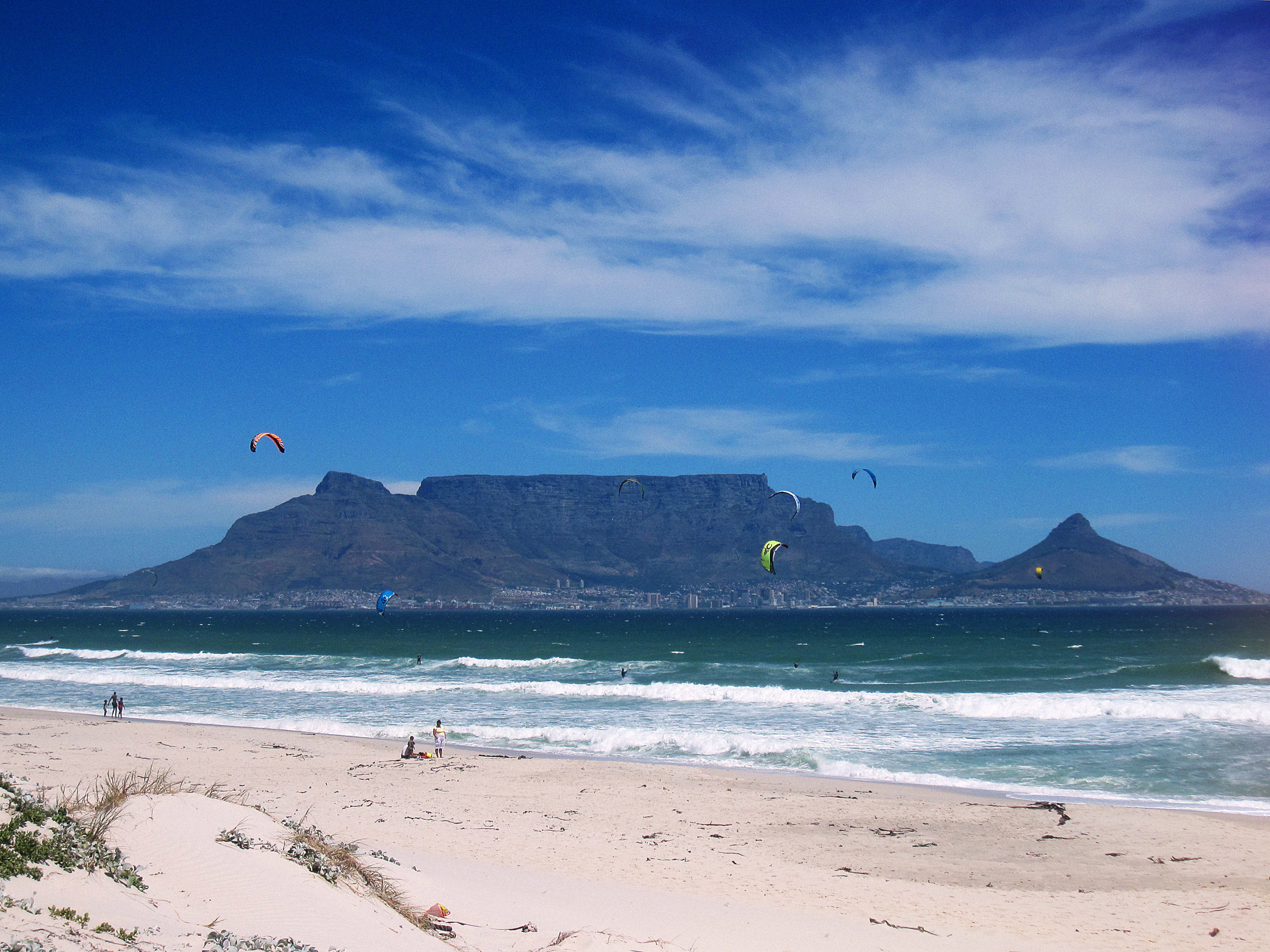 table mountain kite surfers bloubergstrand cape town south africa.jpg