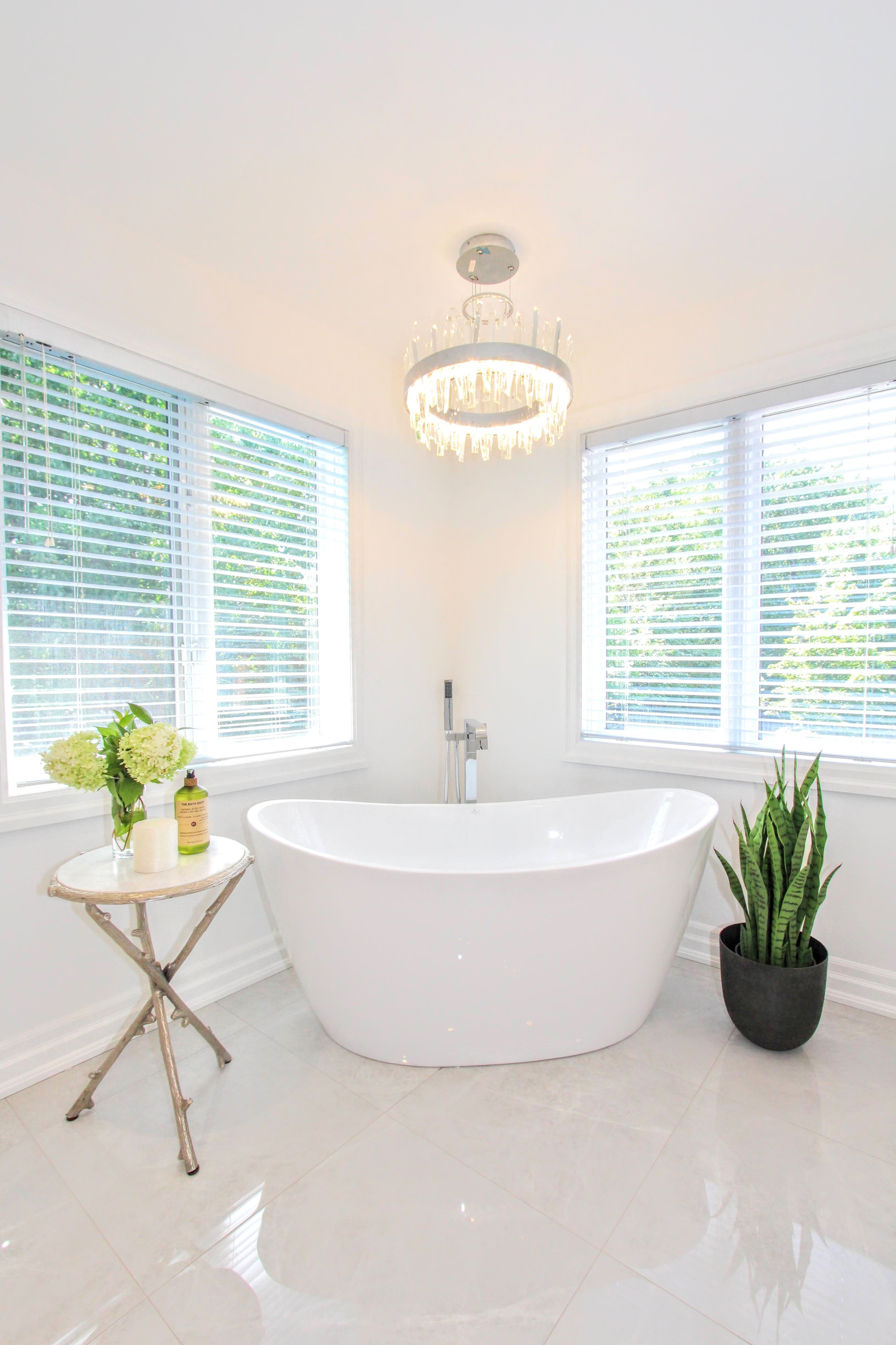 Ensuite design and decorating project with freestanding tub