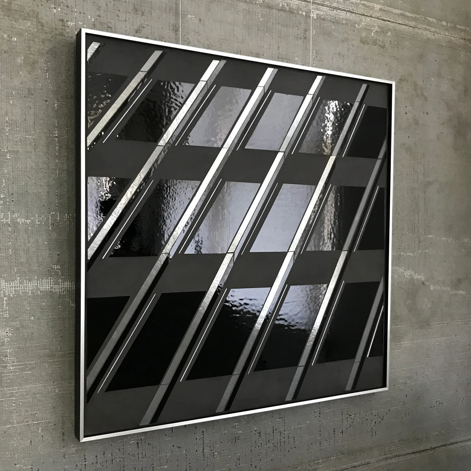 R1.19_grid_black_2657WEB.jpg