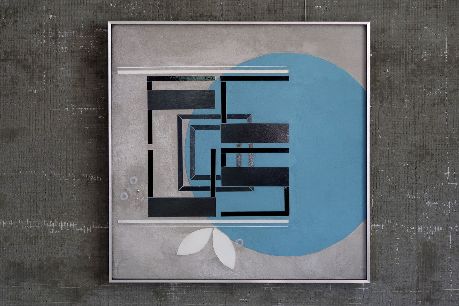 Encode FOCUS | glass + paint c Heather Hancock 2020