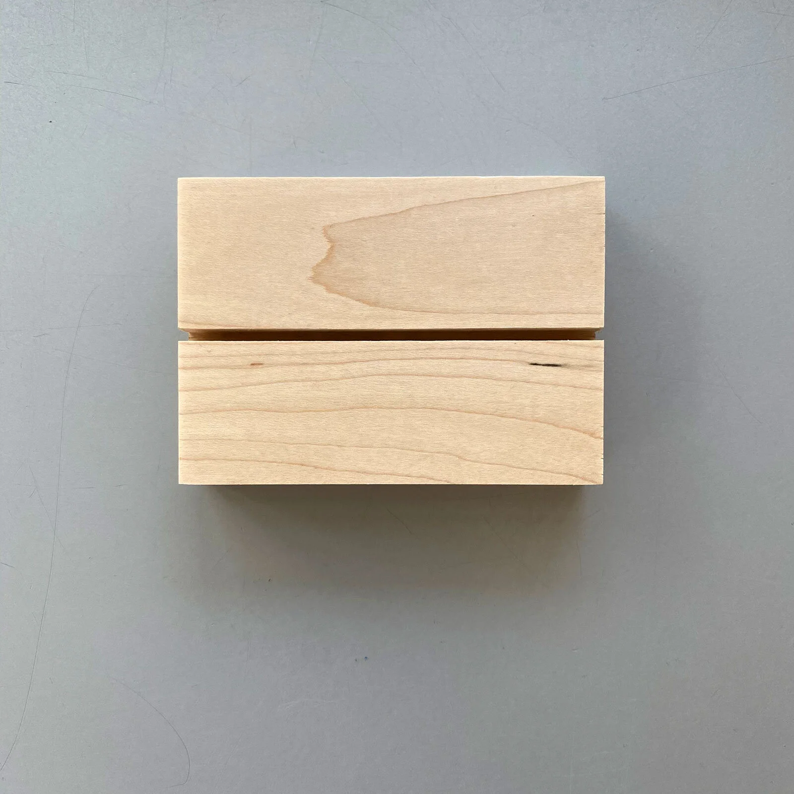 flat-lay-stand2_6121-WEB.jpg