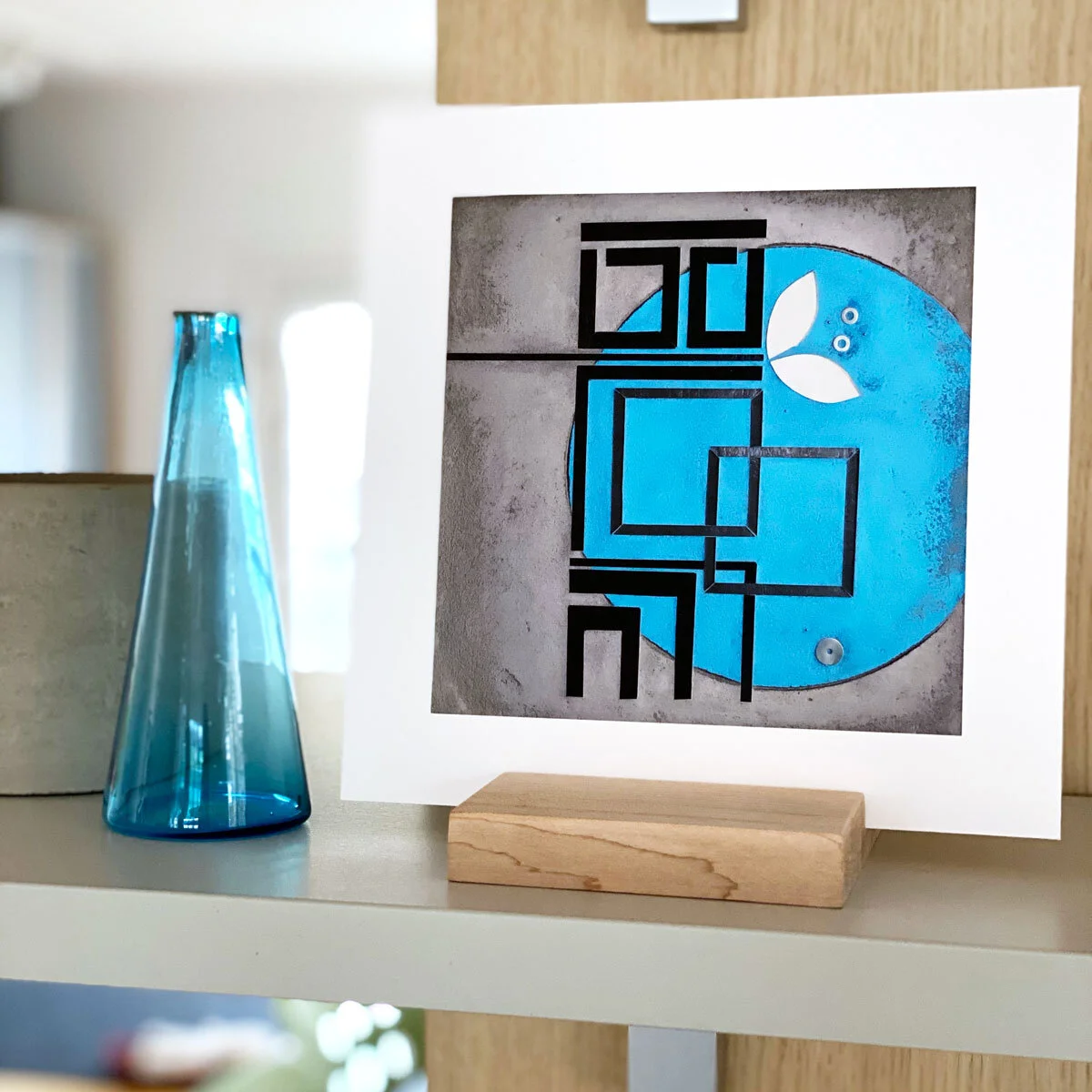 shelf-scene_3354-WEB.jpg