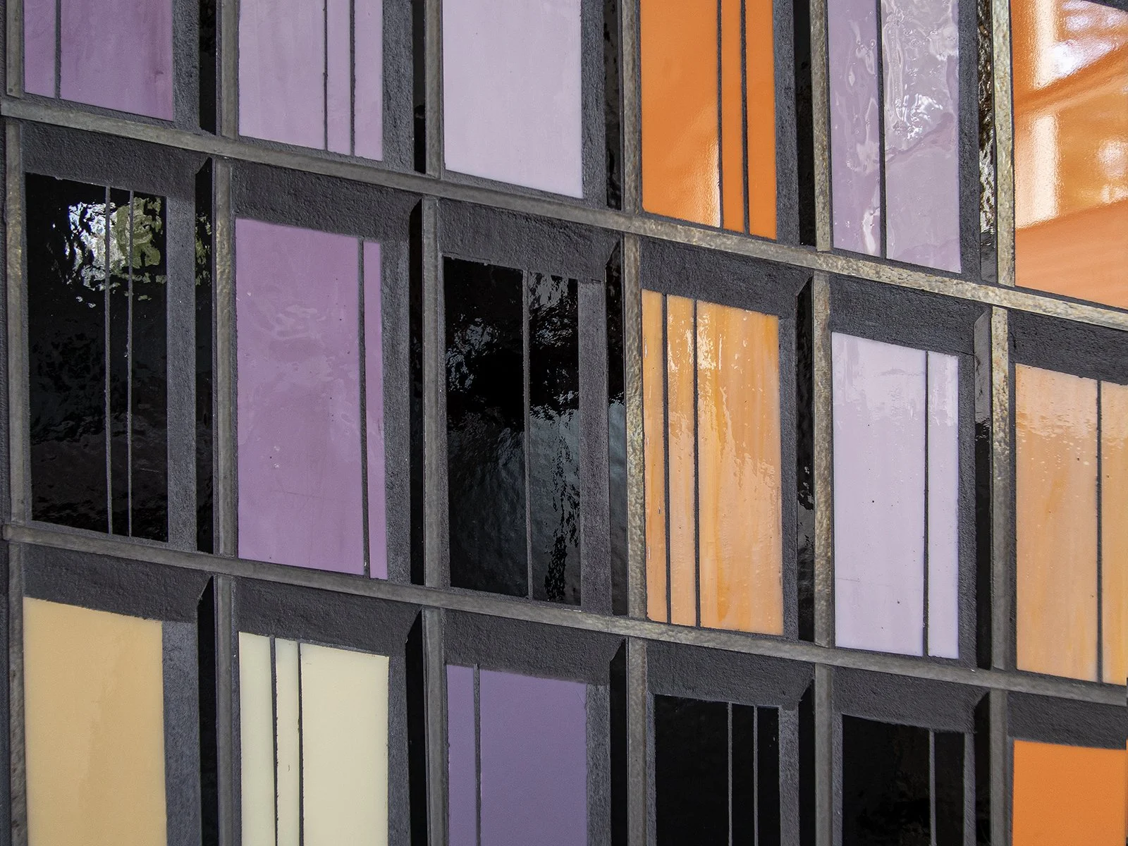 R6.8 vibrant detail_2949 WEB.jpg