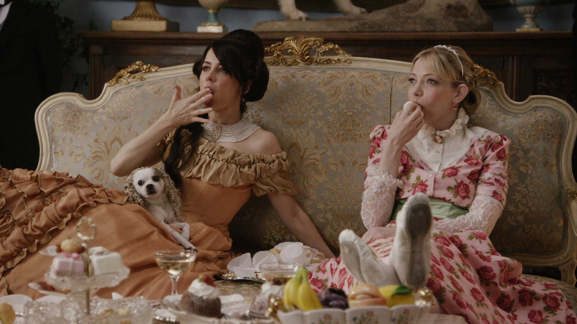 comedycentral-COMEDYCENTRAL_ANOTHERPERIOD_SEASON_1-Full-Image_GalleryBackground-en-US-1483994503211._RI_.jpg