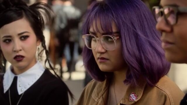 Badge-Mixed-Emotions-Club-of-Gert-Yorkes-Ariela-Barer-seen-in-Marvels-Runaways-Season-1-Episode-9.jpeg