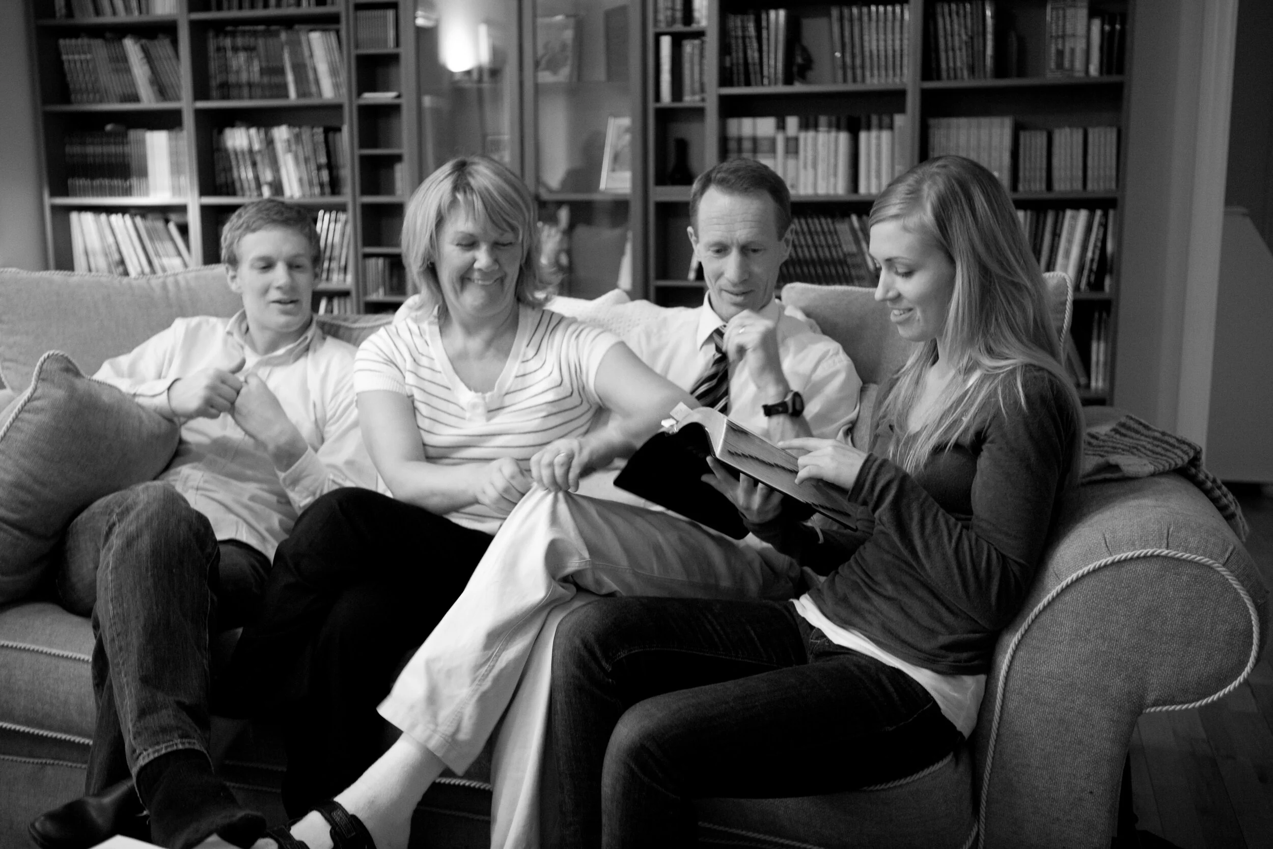 the mormons proclaiming the gospel-0784.jpg