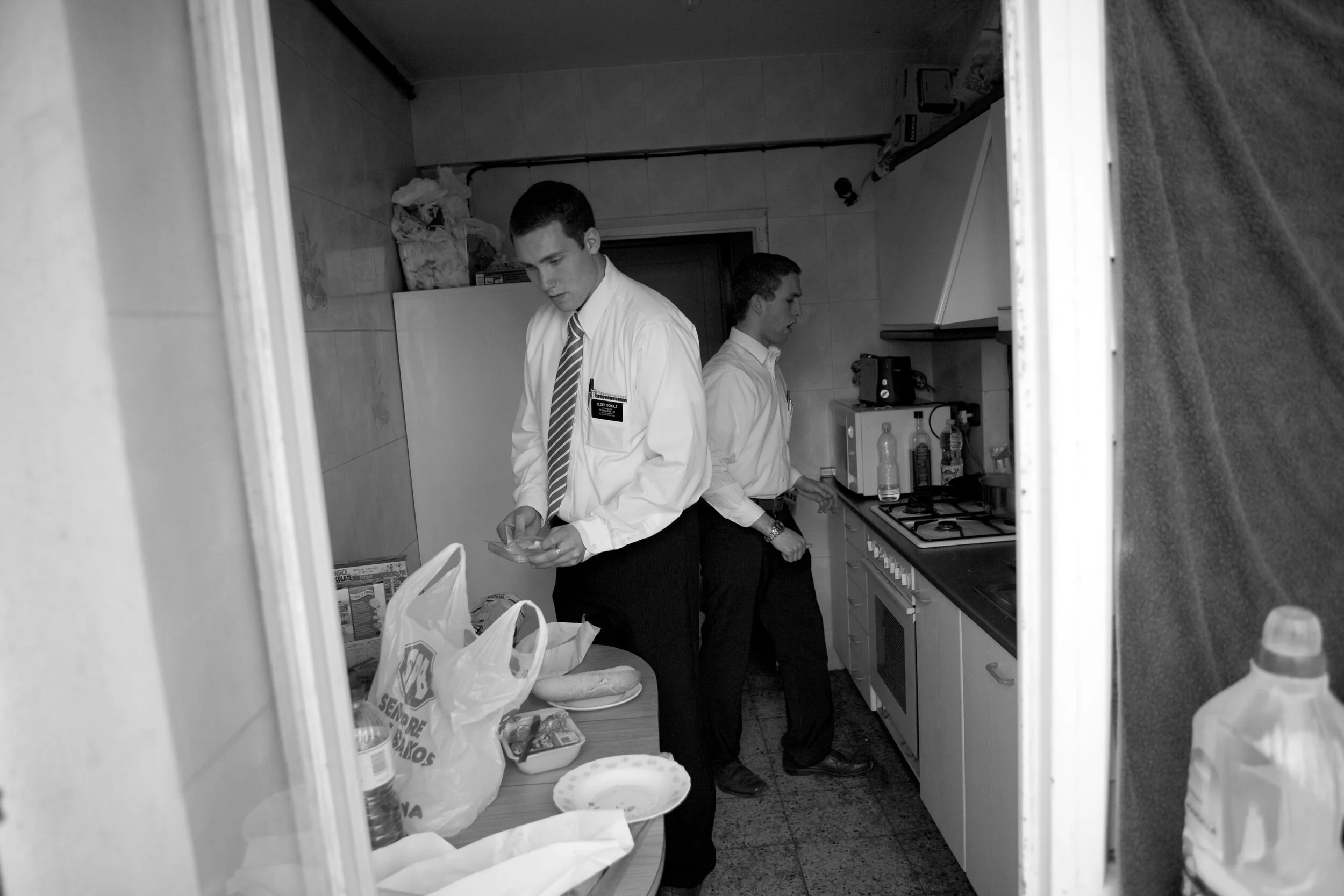 the mormons proclaiming the gospel-2403.jpg