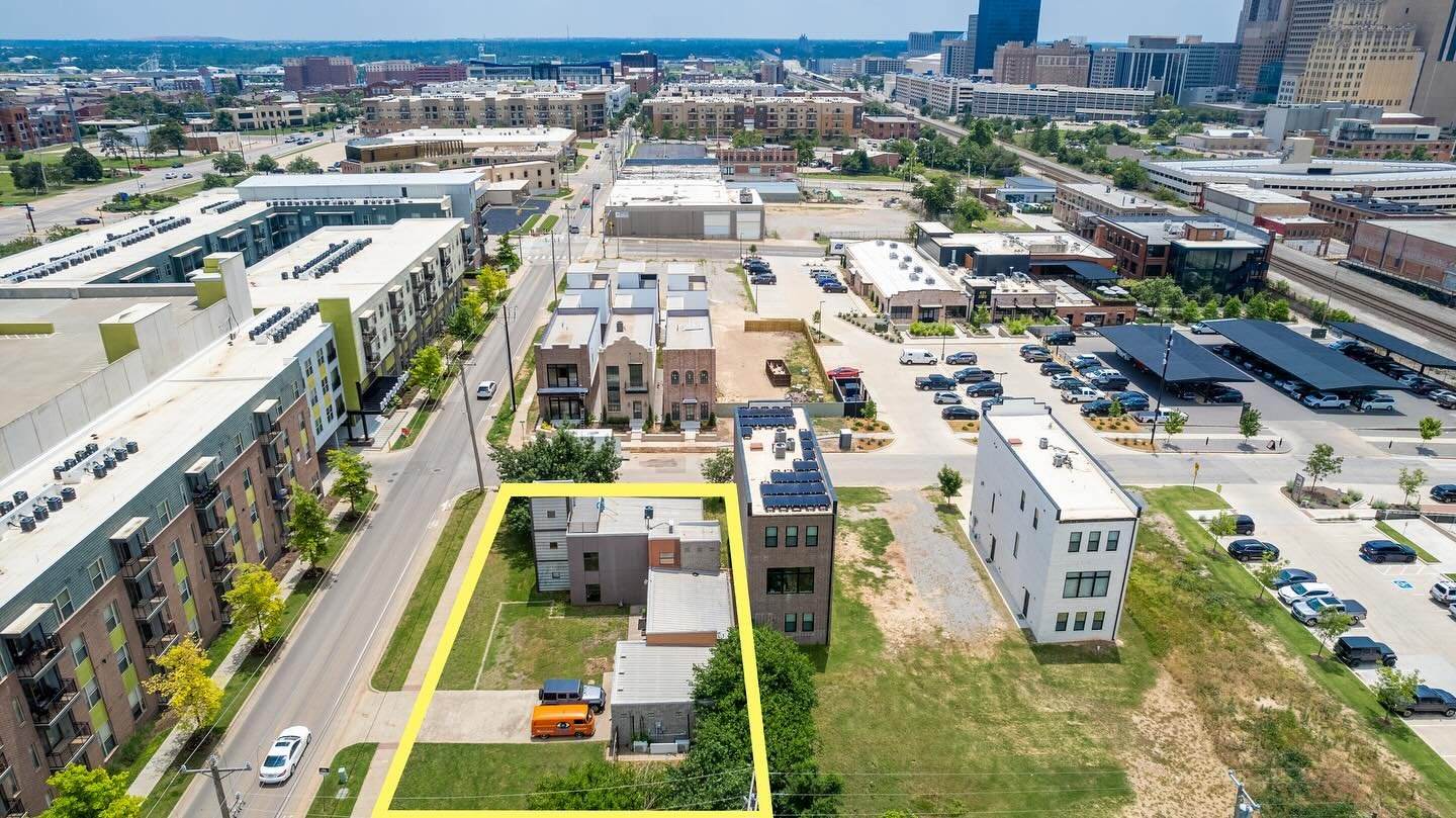 Refreshed Price || 33 NE 7th (7th &amp; Oklahoma)
.24 acres
$682,500
Prime incremental development site. Message for more details. 

#CREOKC #urbanretailokc #ulioklahoma