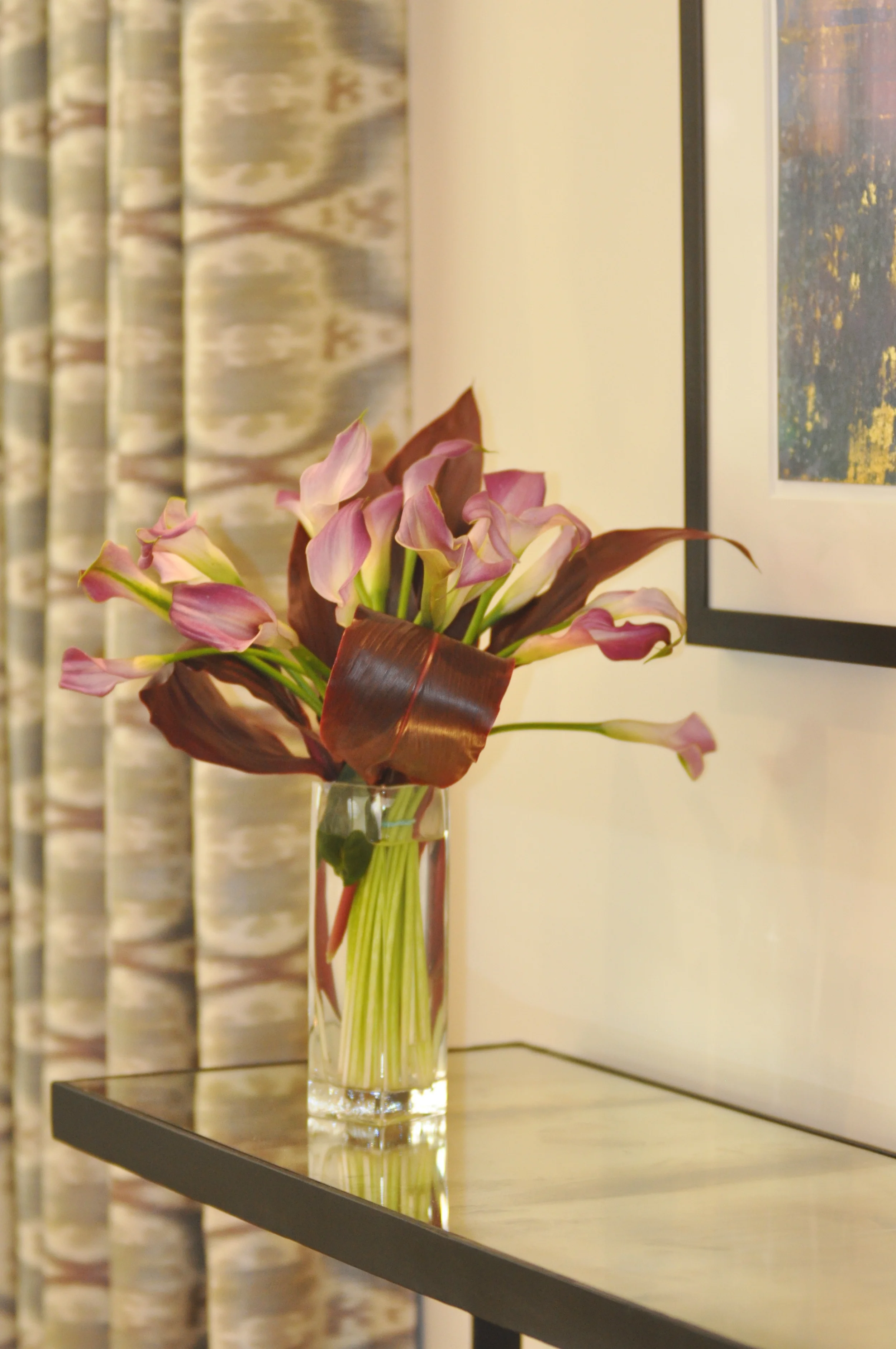 KAM DESIGN LLC_Living Room_Living Room Color Schemes_Living Room Art_Flower Arrangement - 2.jpg