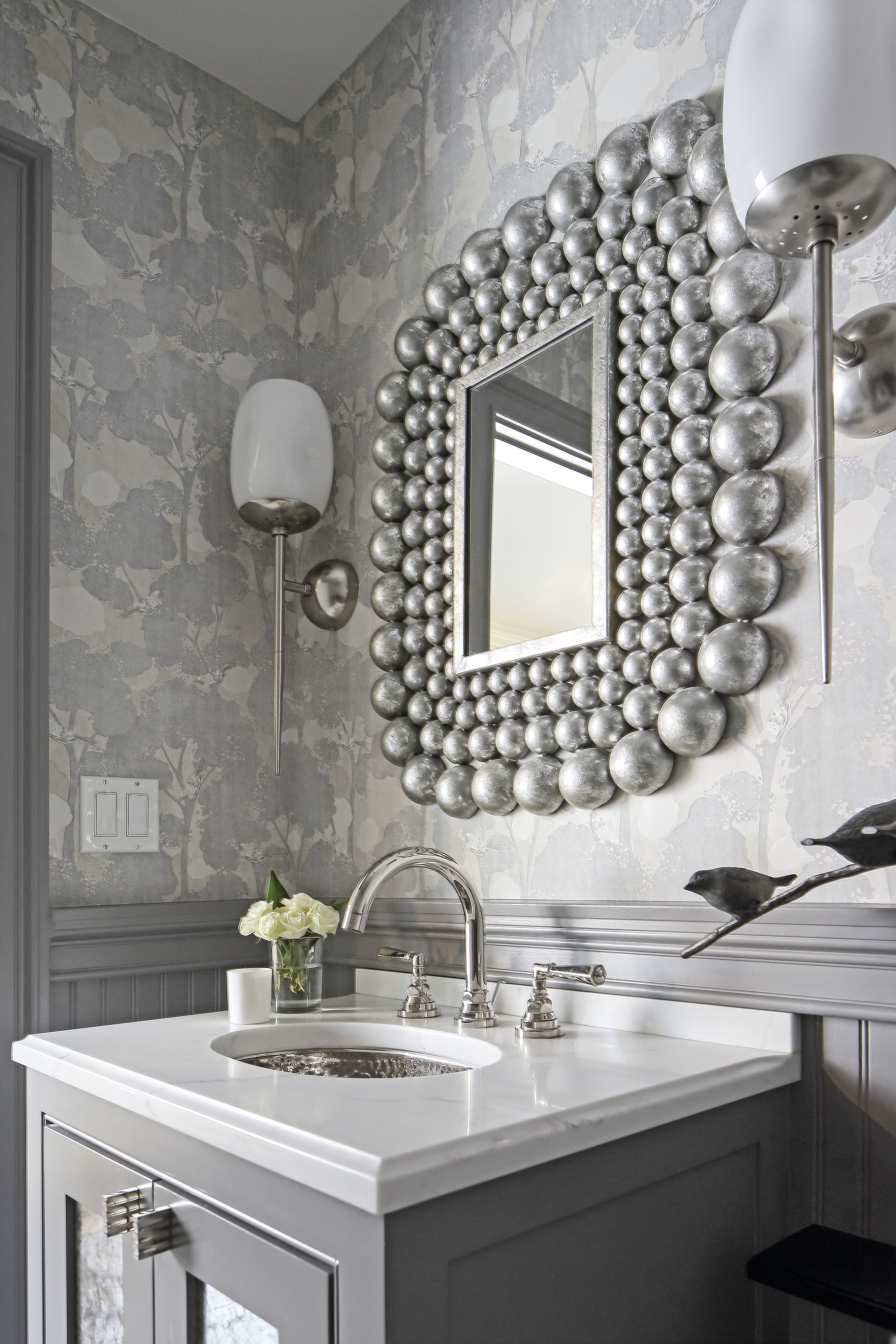 KAM DESIGN_2018_LARCHMONT_PowderRoom245.jpg