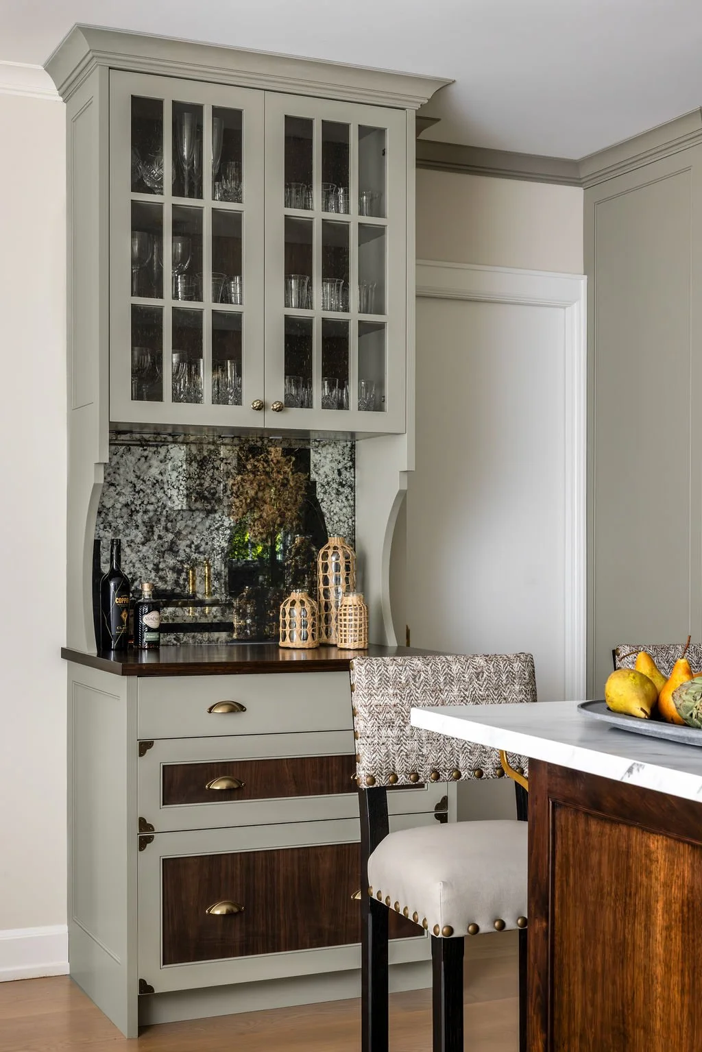 KAM Design_Kitchen Bar Cabinet_Larchmont_20251211-JLP-3-3_WEB.jpg