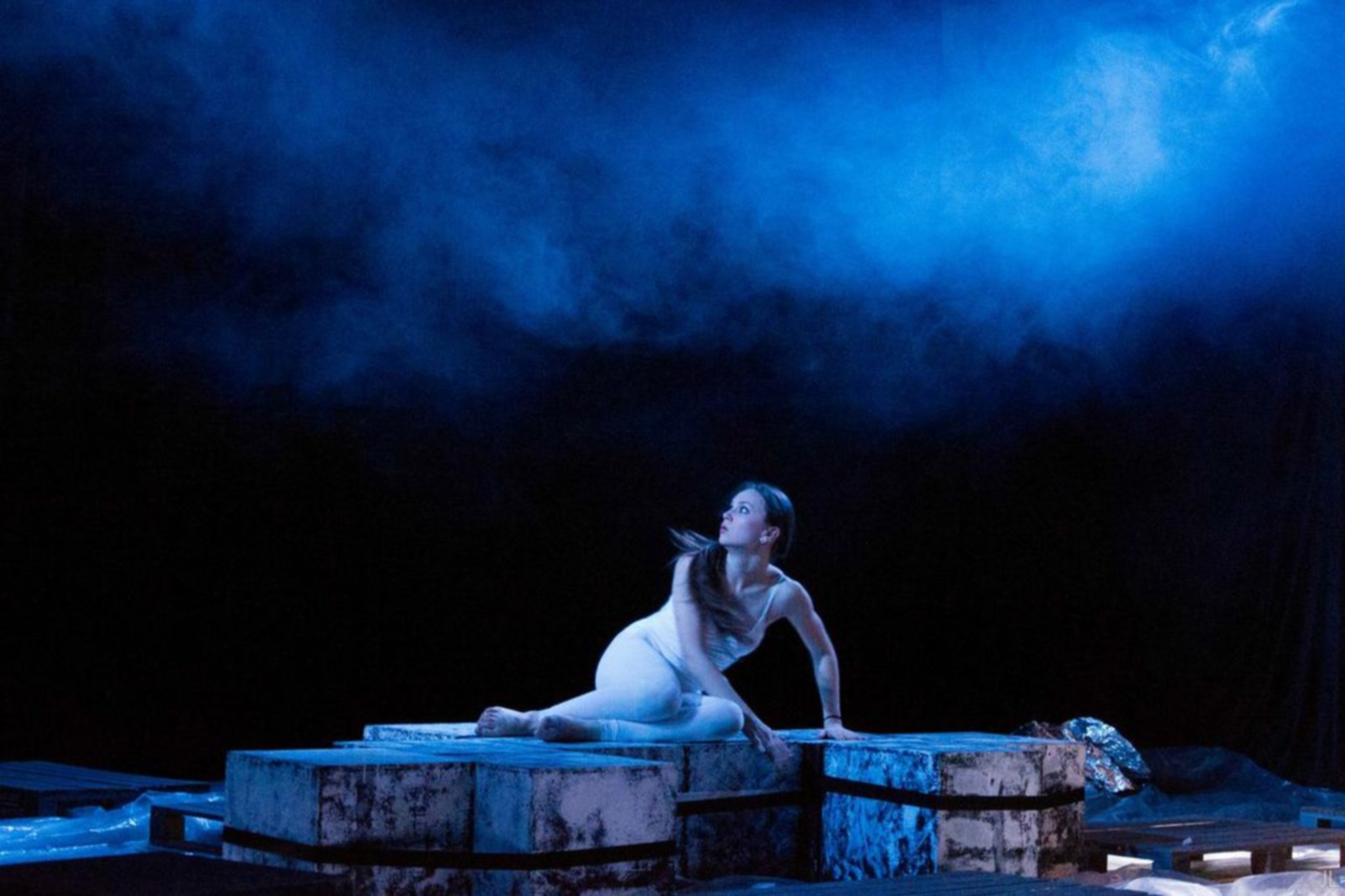 David LLorente.Teatro.Los cisnes de Chernobil