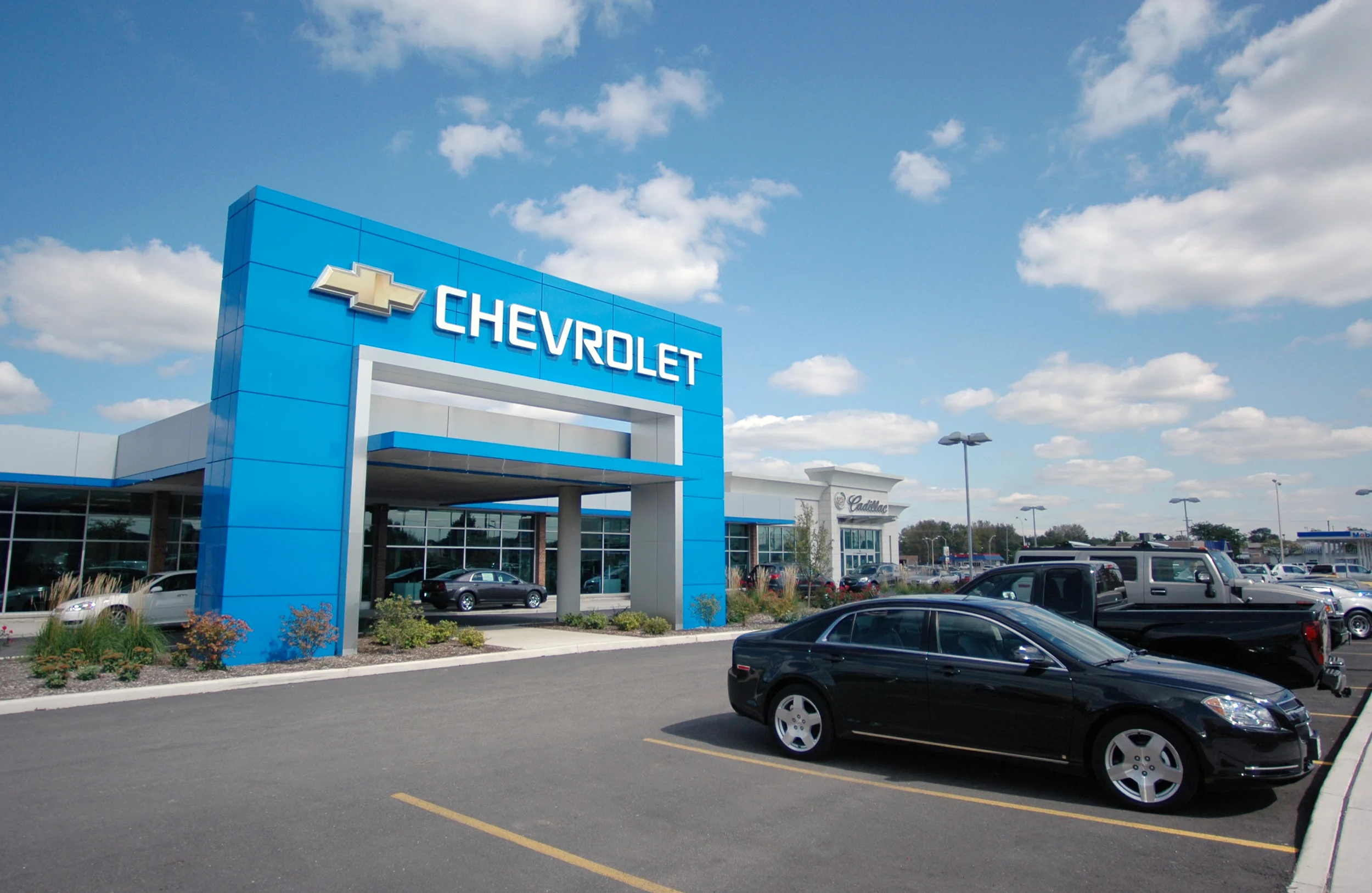 Hawk Chevrolet/Cadillac Dealership