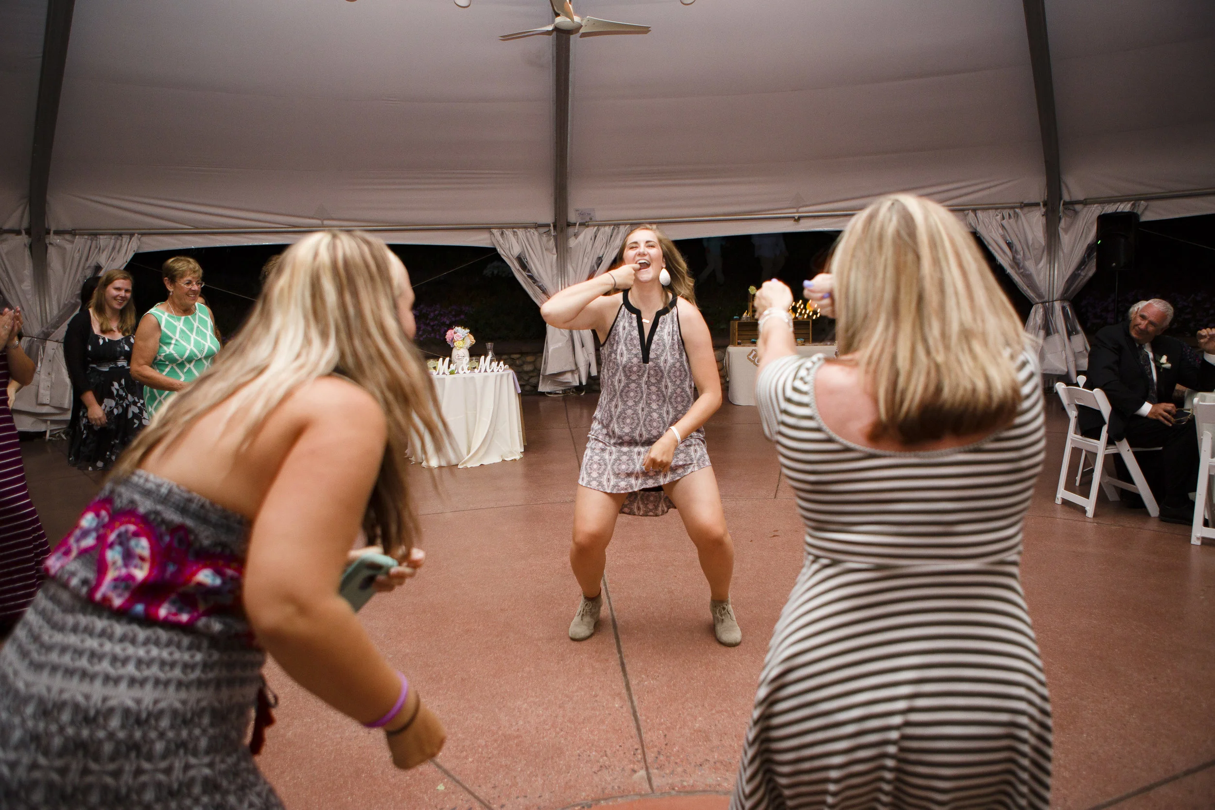 kristen-vance-hudson-gardens-summer-wedding-2017-2.jpg