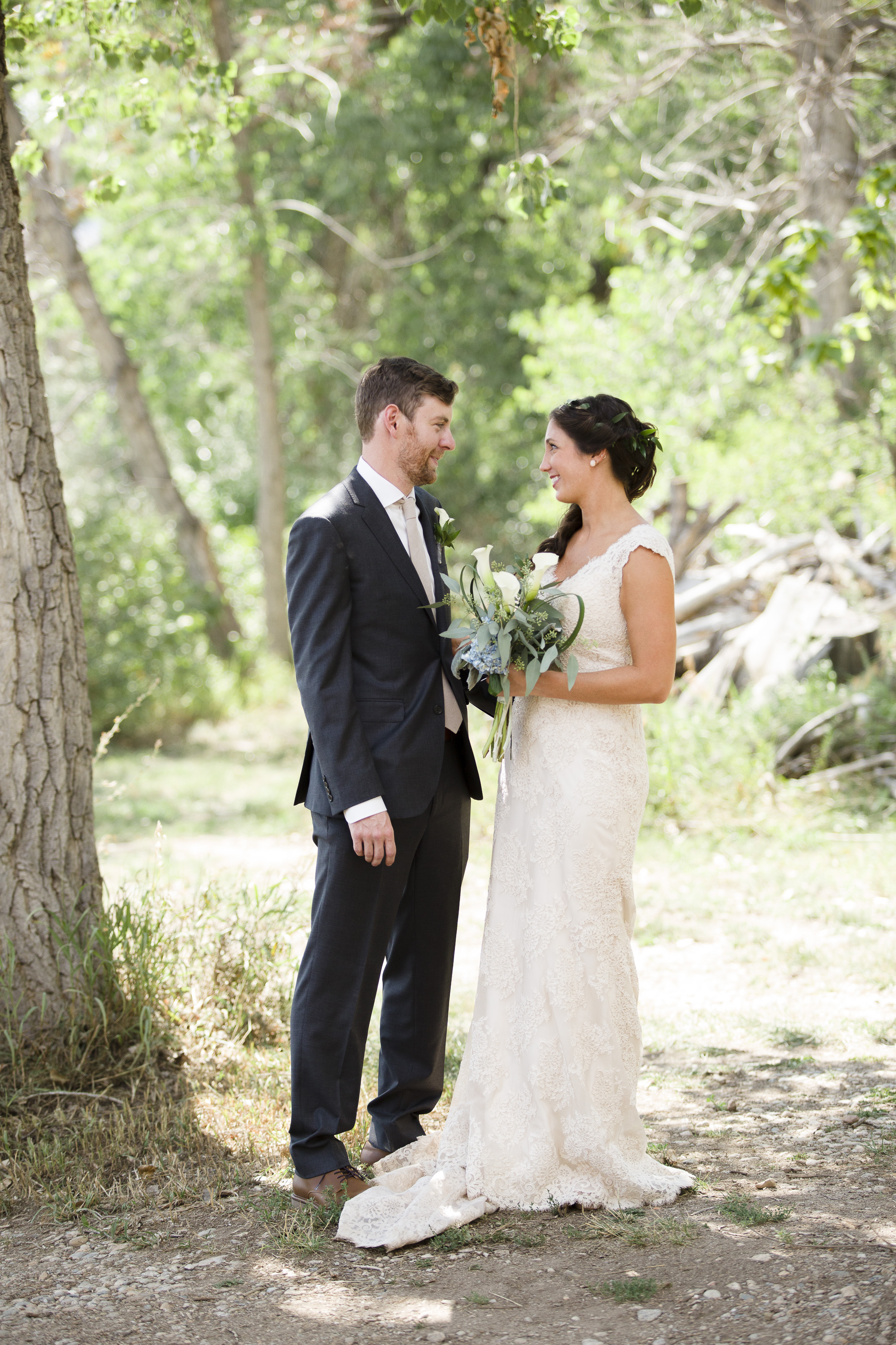 kristen-vance-lonehawk-farm-longmont-colorado-wedding-2017.jpg