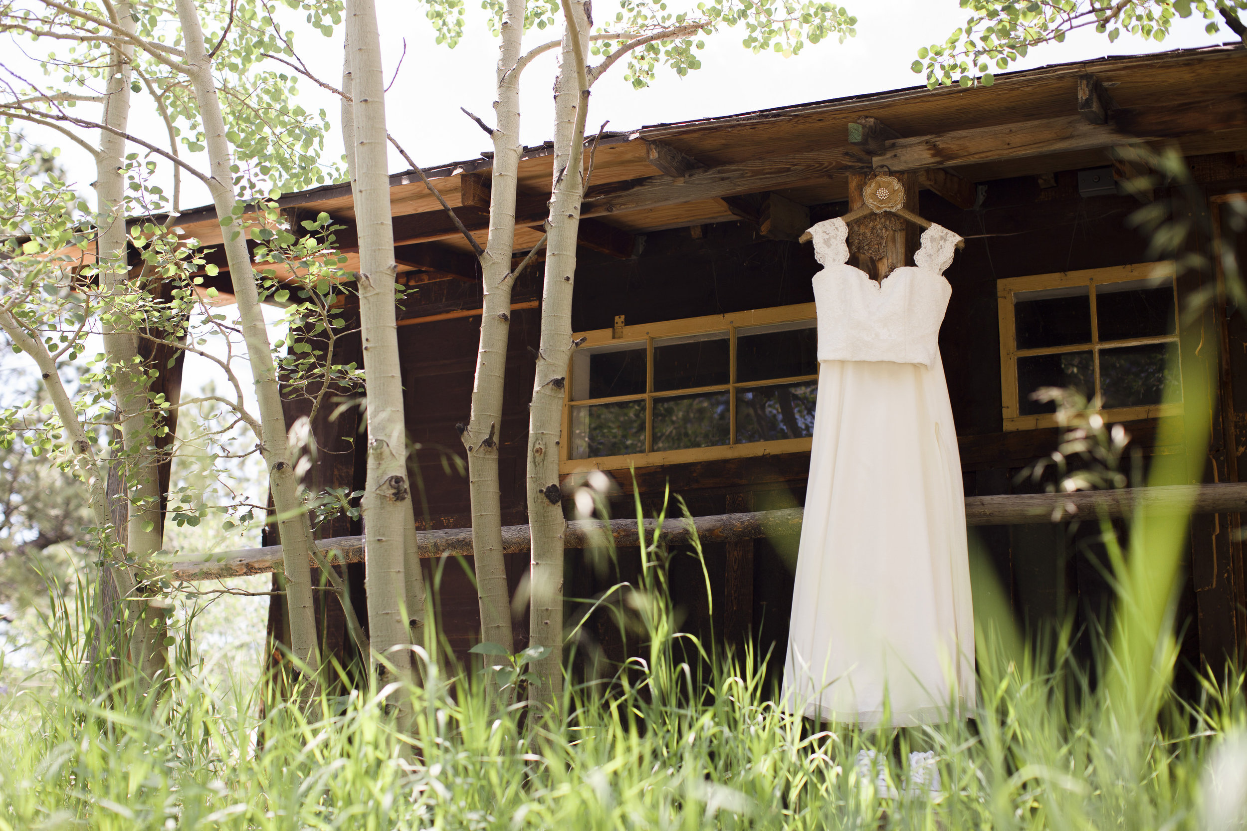 kristen-vance-wild-basin-lodge-allenspark-colorado-wedding-2017.jpg