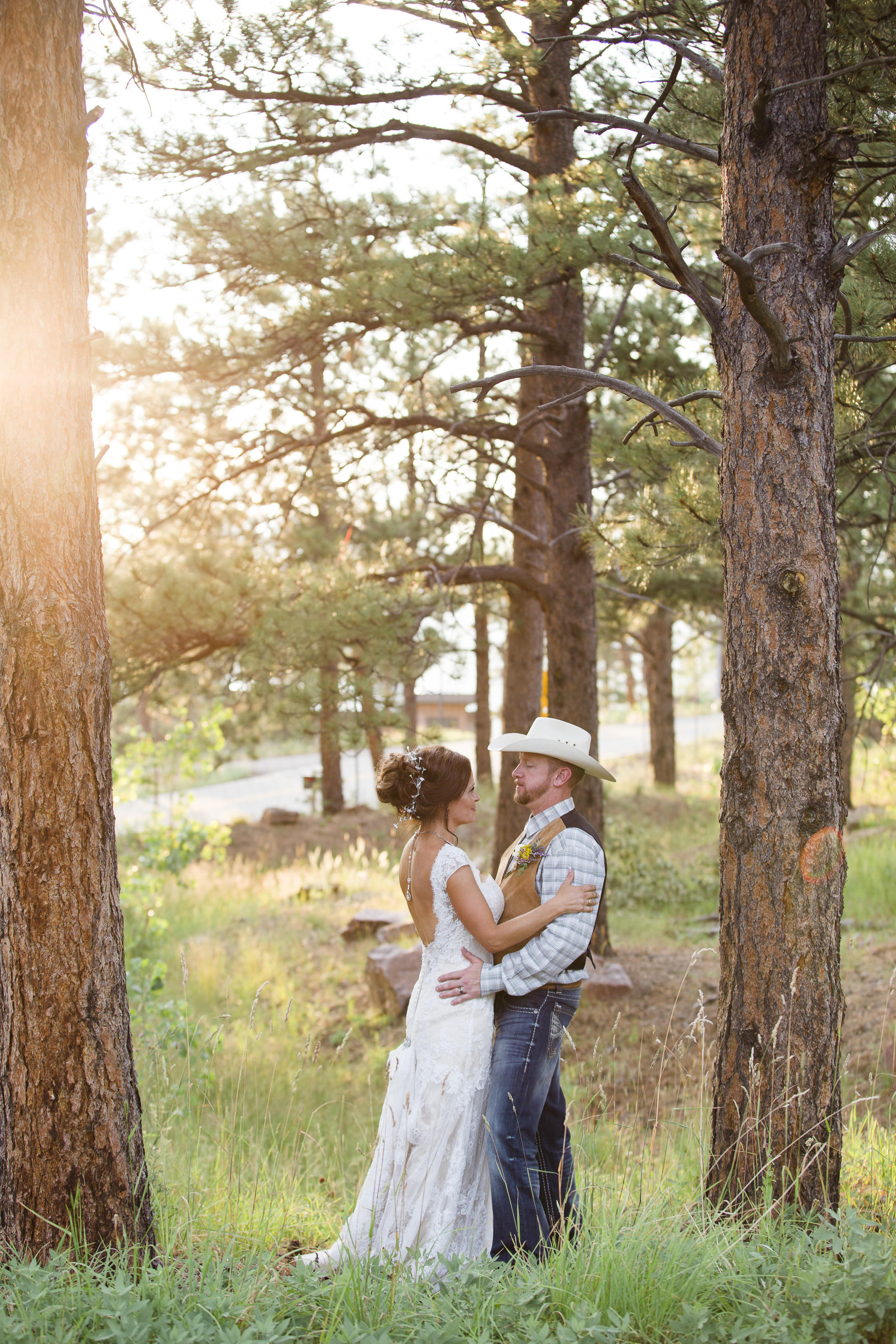 kristen-vance-boettcher-mansion-golden-colorado-summer-wedding-2017-3.jpg