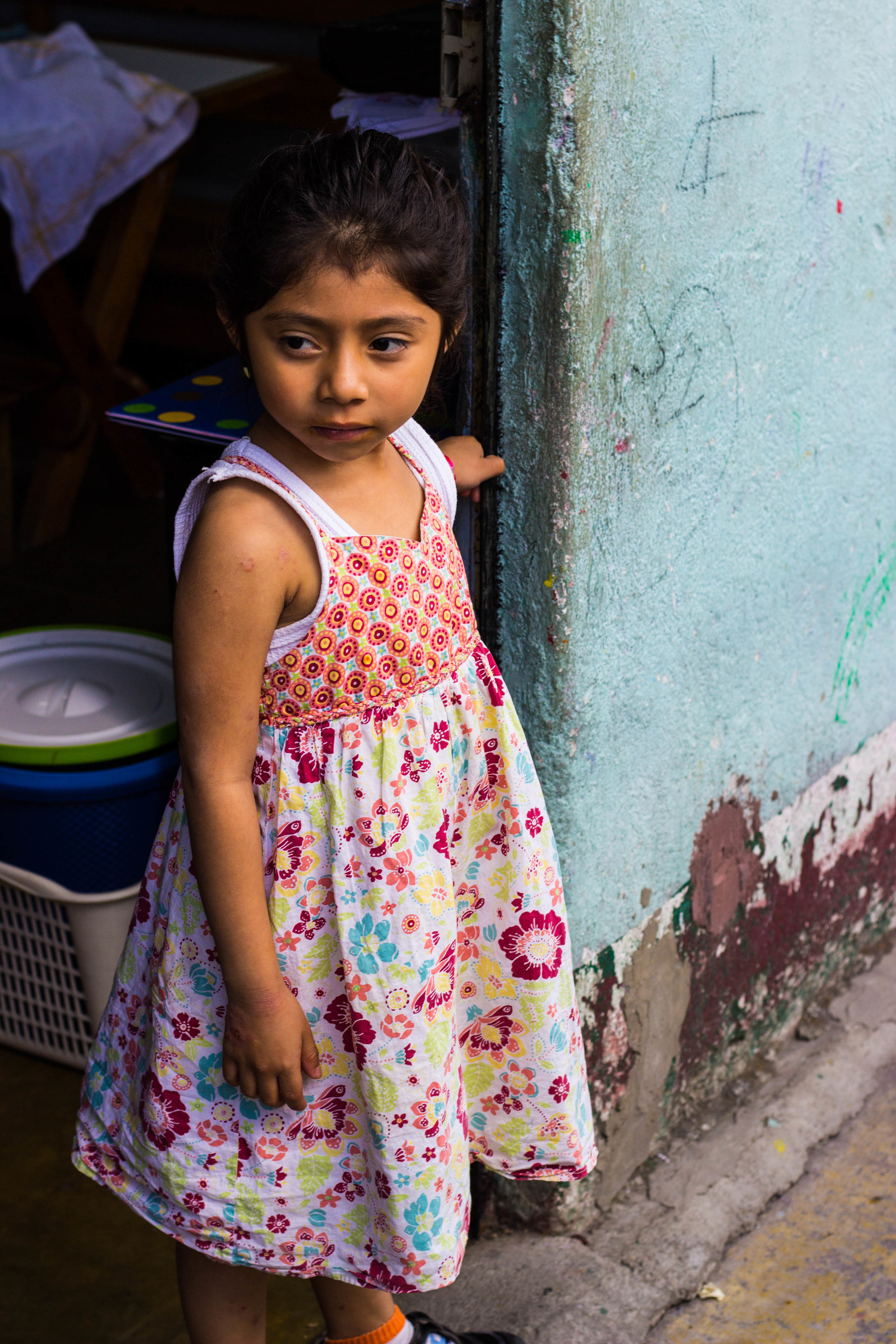 Beverlyn is the embodiment of "young beauty". When I first met her, I said to her, "Tiene un bonito vestido!" With a big grin and twirl she said, "Gracciaaas!" When we went into the classroom, I noticed she took charge and usually the leader at her table. She reminded me much of the women I met in the community...they are very hard workers. It wasn't because they wanted to work, but because they did not have a choice.