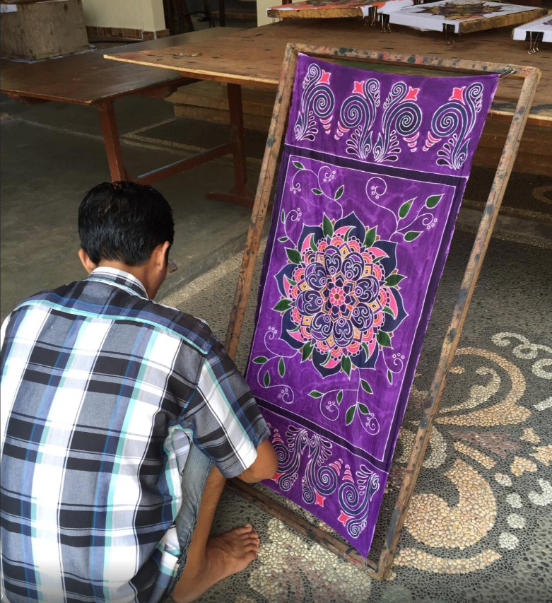 Widya's Batik Studio (Photo by barelyprimitive)