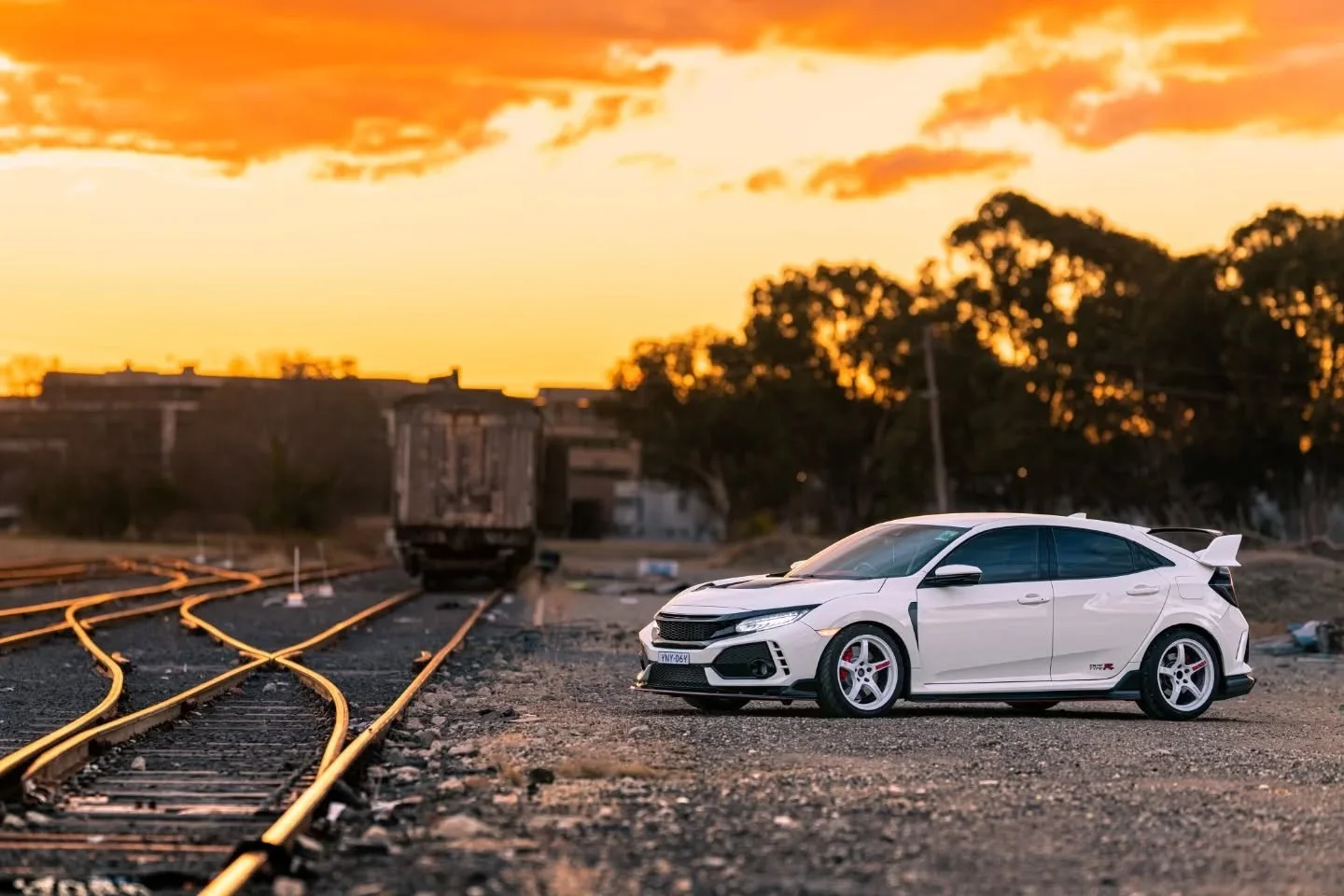 White Knight
⬜️🟥⬜️🟥⬜️🟥⬜️🟥⬜️🟥⬜️🟥⬜️🟥⬜️🟥⬜️🟥⬜️
#Honda #civic #hondacivic #vtec #bseries #ek #fk8civic #jdm #gramlights #promo #hondapromotion #automotivephotographer #nikonz #nikon #zcreators #automotive #fitment #fitmentindustries #fk8typer #fk