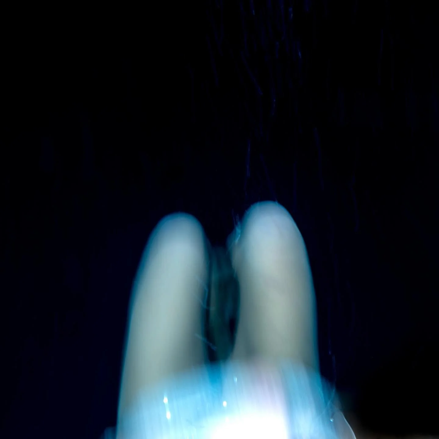 Portraits

(Beneath the surface)