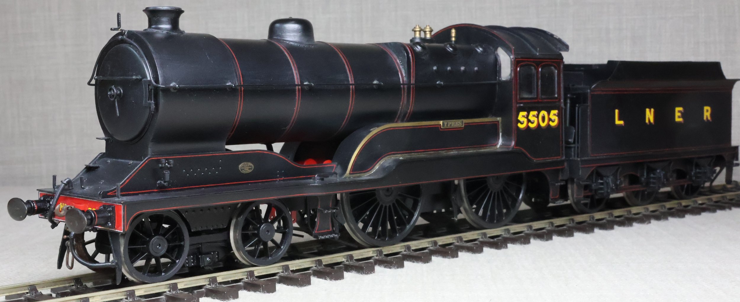 LMF25A.jpg