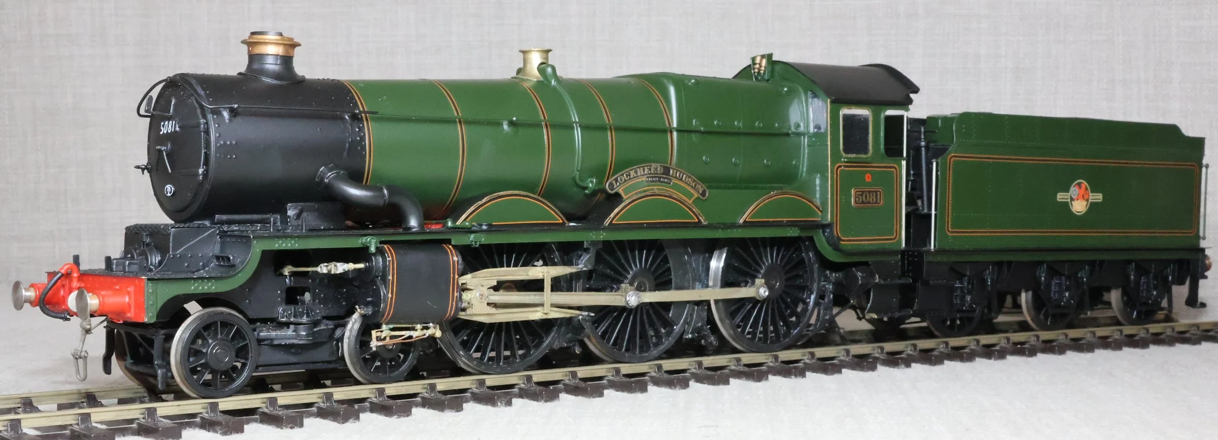 LRJ12A.jpg