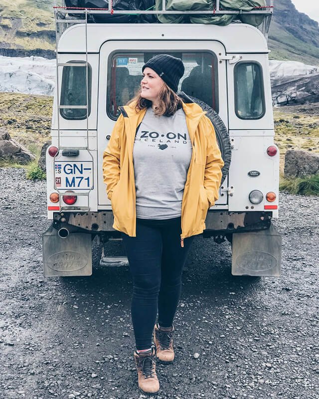 Sonia Nicolson Range Rover Iceland