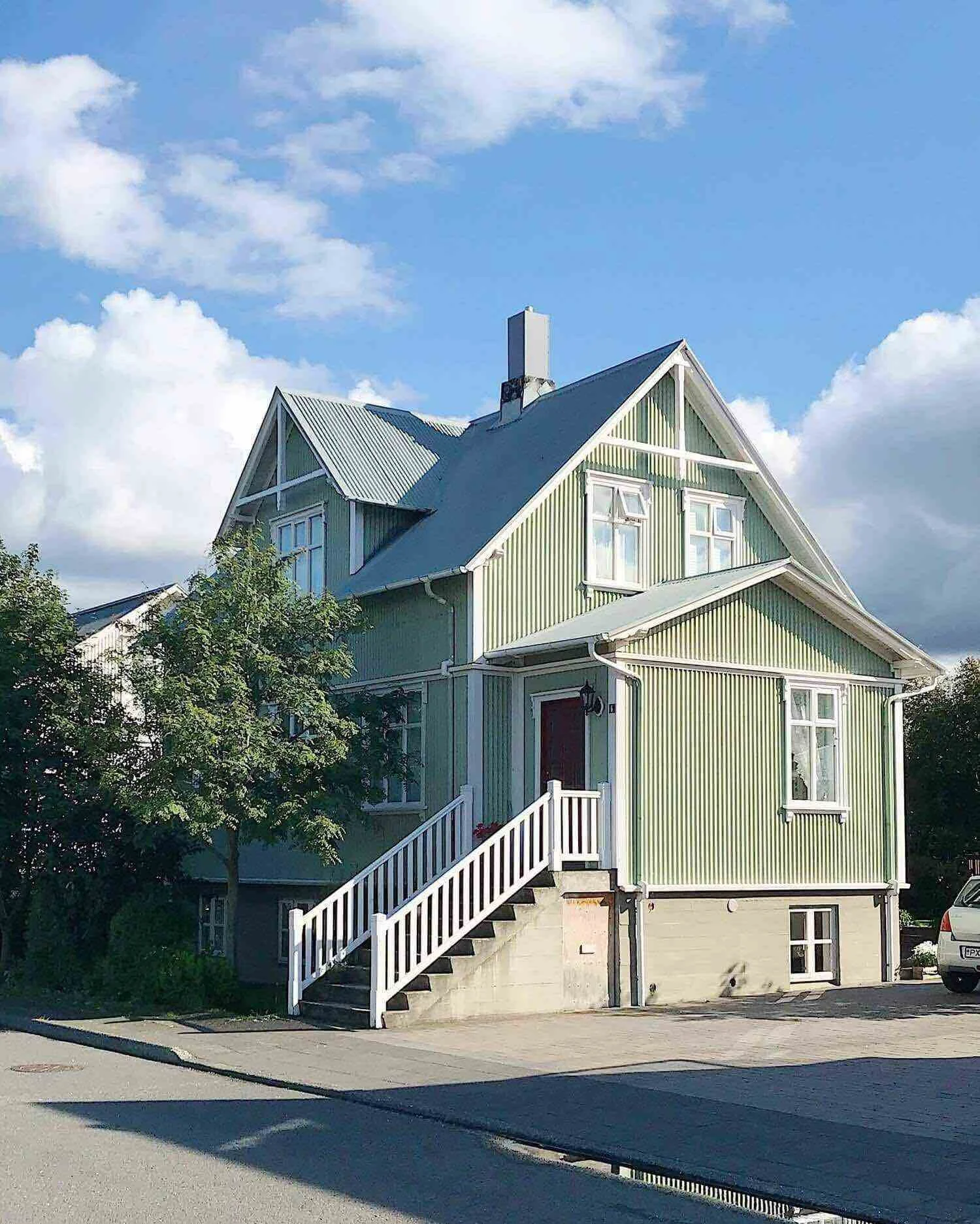 Reykjavik+House.jpeg