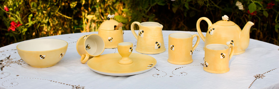 Bubble bee TABLEWARE DESIGNED FOR EDINBURGH PRESERVES. DISCONTINUED