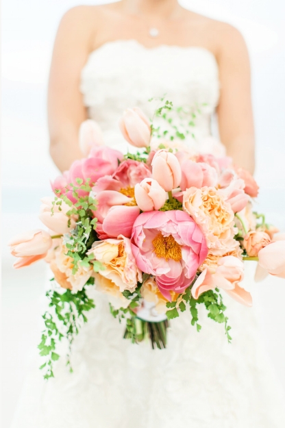 Correct Bounty decaan Perfect bruidsboeket in de lente — Bloemenmeisjes.com